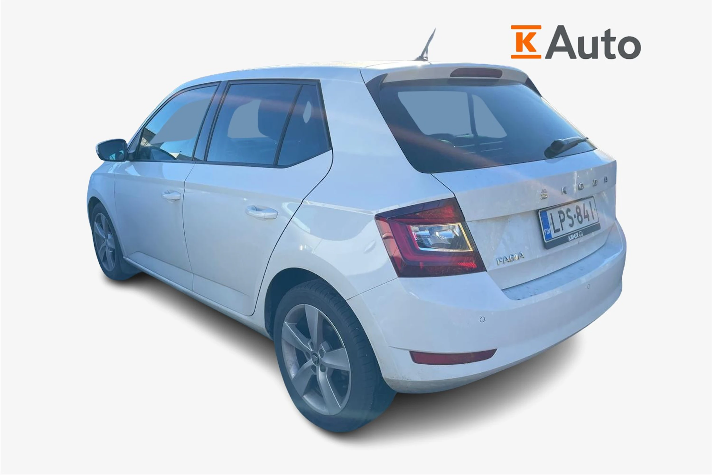 valkoinen Skoda Fabia 2021 kuva 2.