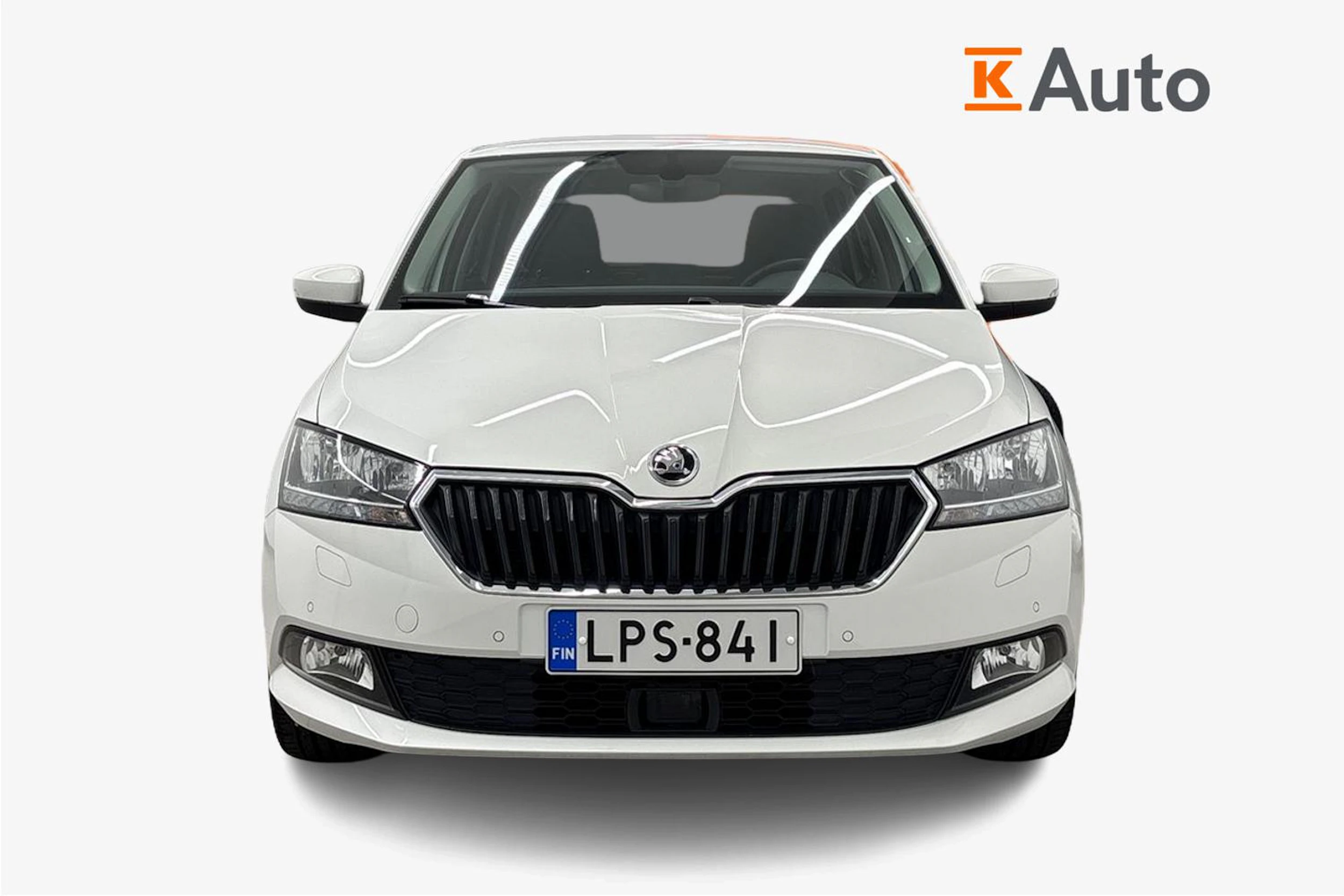 valkoinen Skoda Fabia 2021 kuva 4.