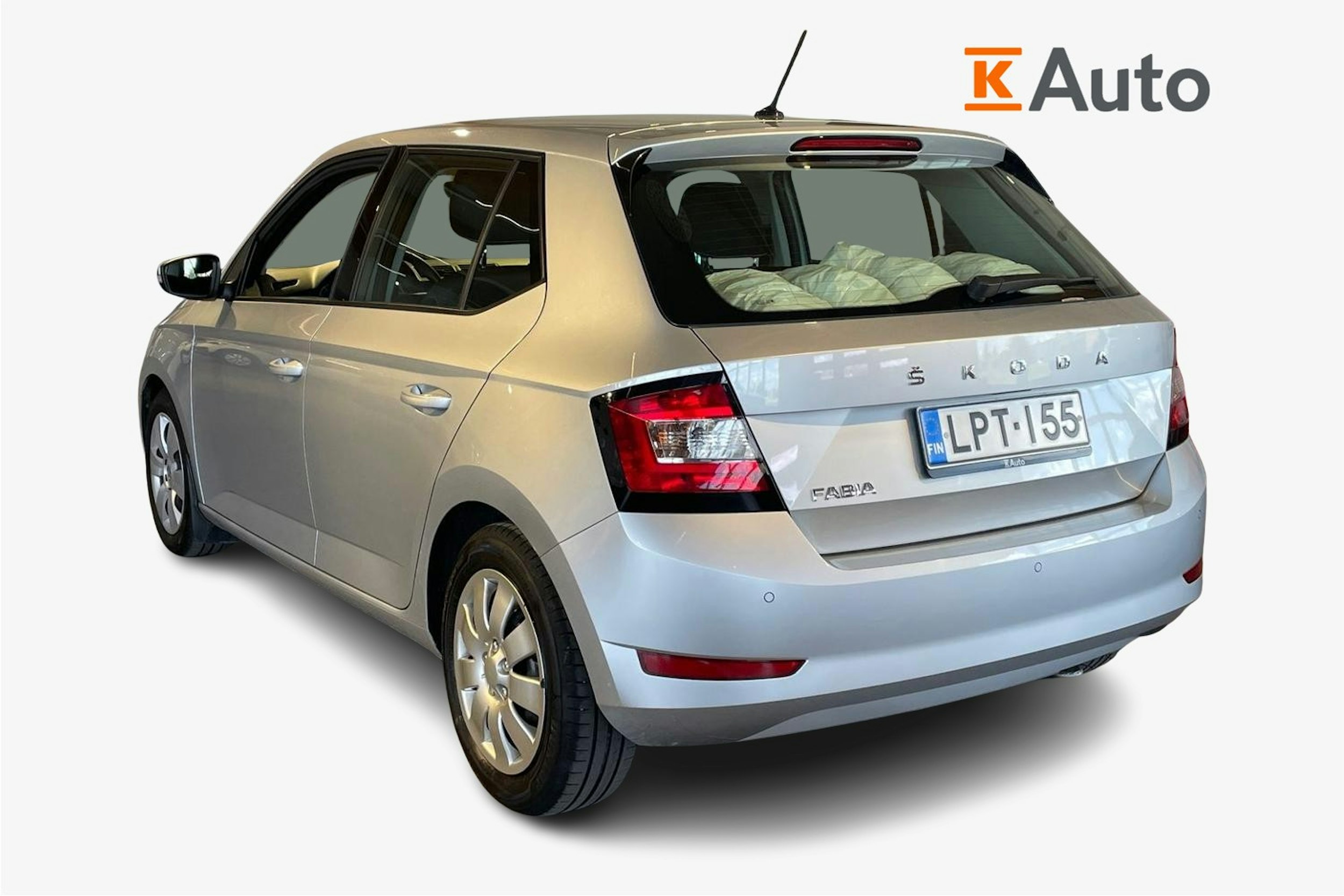 Harmaa Skoda Fabia 2021 kuva 2.
