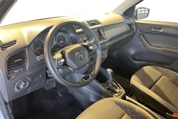 Harmaa Skoda Fabia 2021 kuva 3.