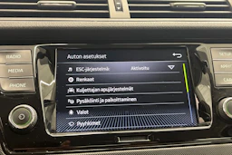 valkoinen Skoda Fabia 2021 kuva 19.
