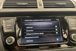 valkoinen Skoda Fabia 2021 kuva 20.