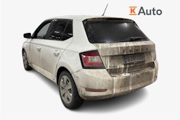 valkoinen Skoda Fabia 2021 kuva 2.