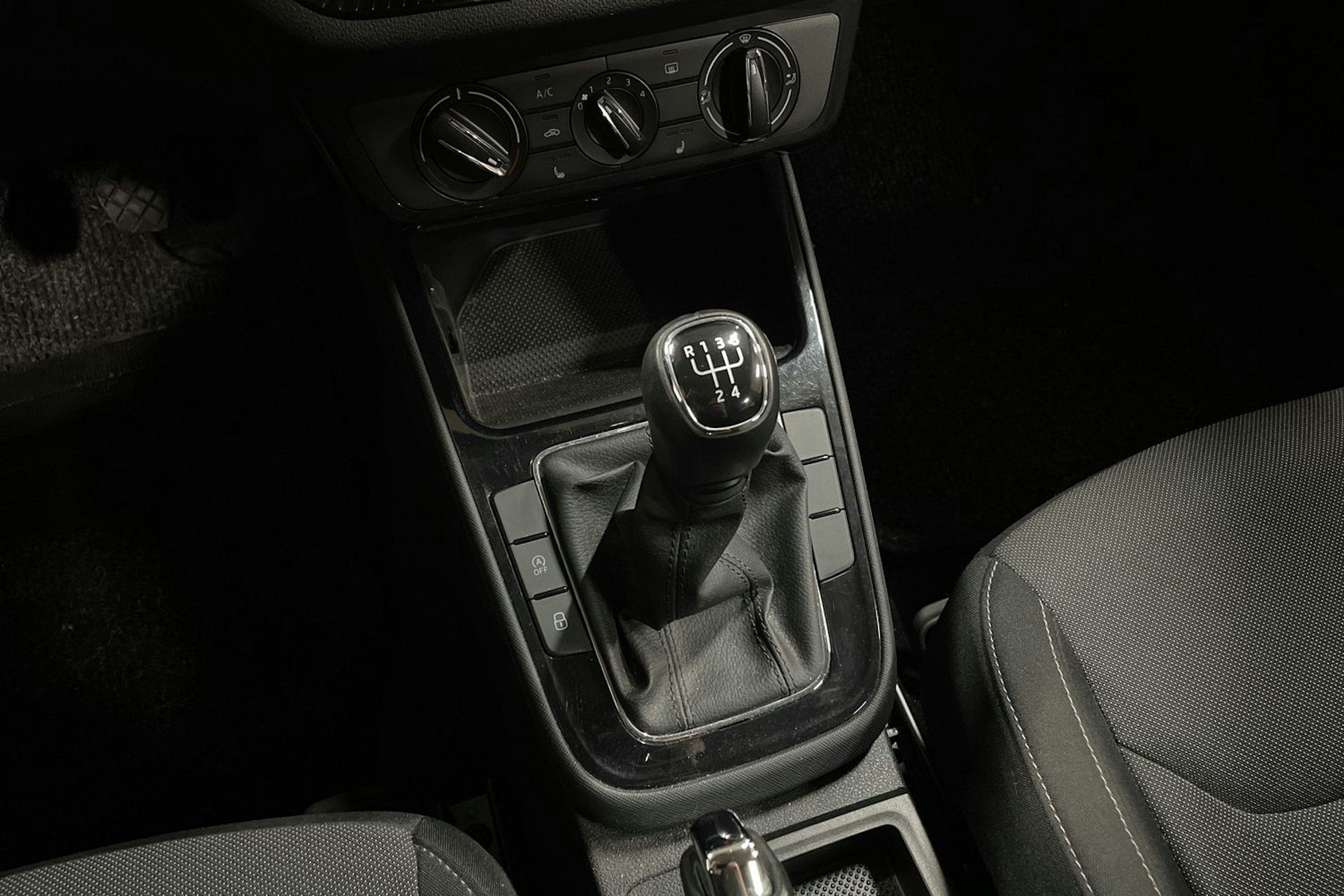 Sininen Skoda FABIA 2022 kuva 22.