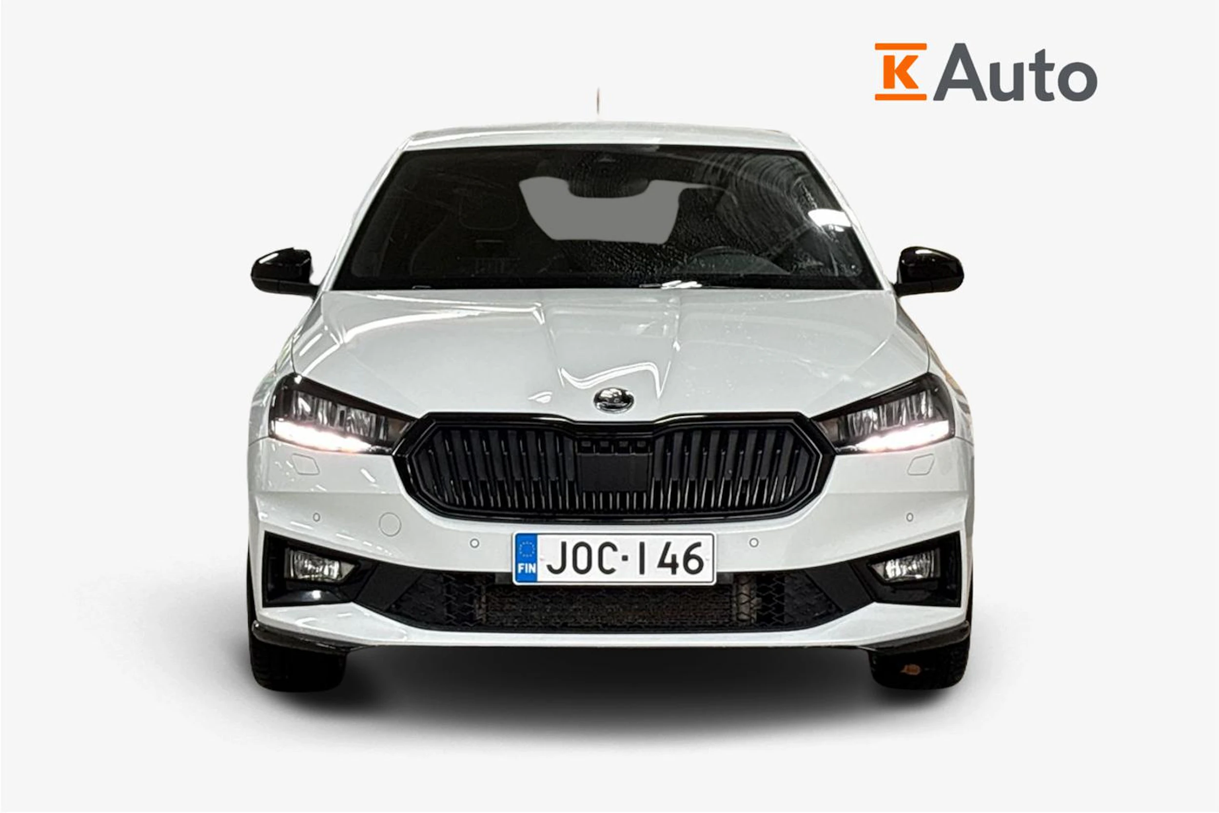 Valkoinen Skoda FABIA 2023 kuva 4.