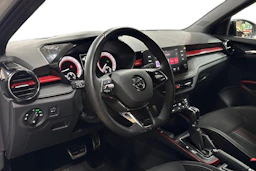 Valkoinen Skoda FABIA 2023 kuva 6.
