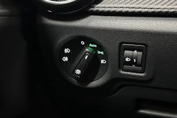 Valkoinen Skoda FABIA 2023 kuva 18.