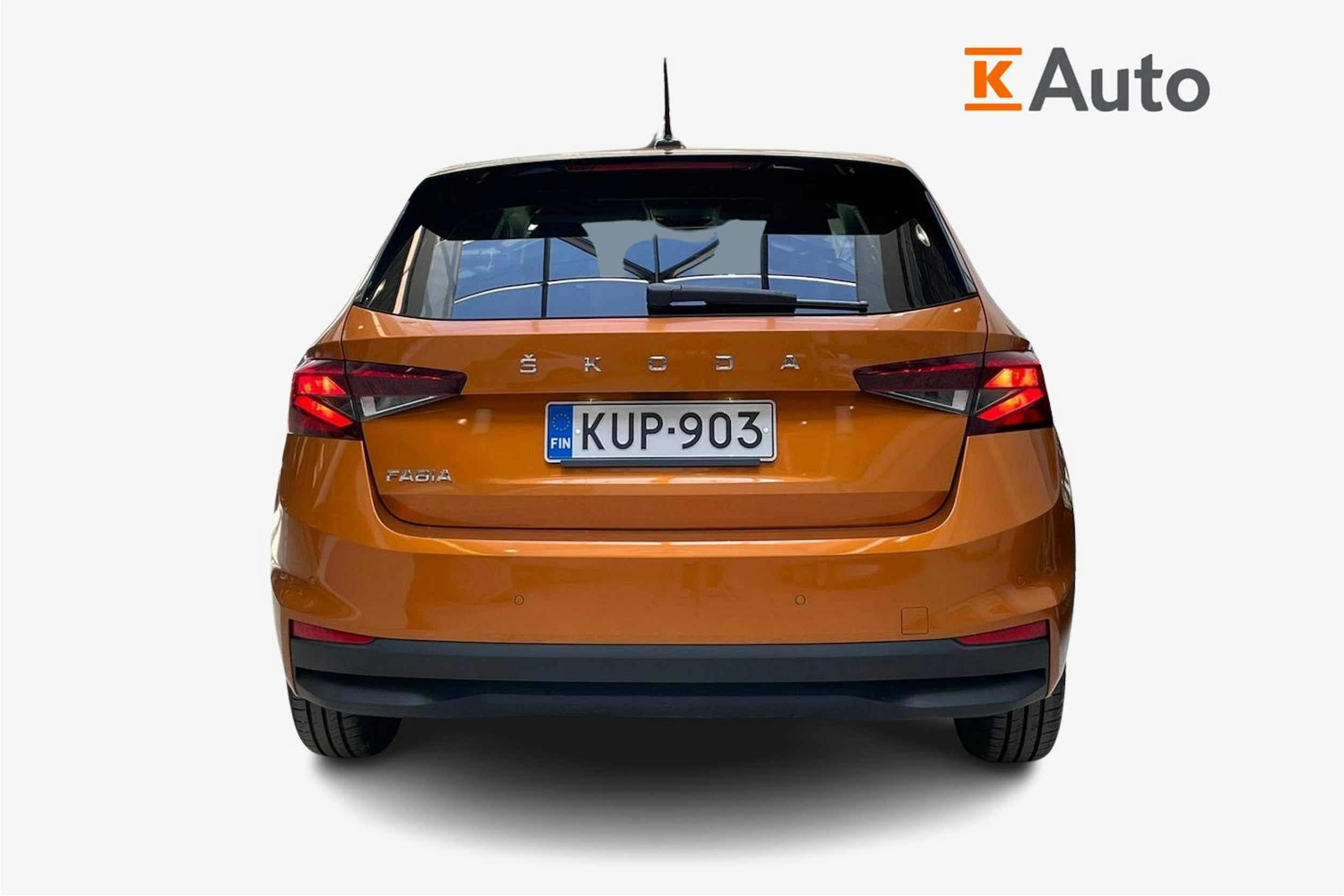oranssi Skoda Fabia 2023 kuva 3.