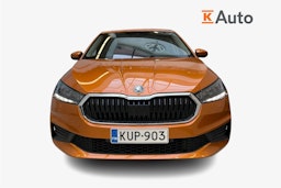 oranssi Skoda Fabia 2023 kuva 5.