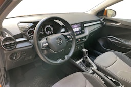 oranssi Skoda Fabia 2023 kuva 7.