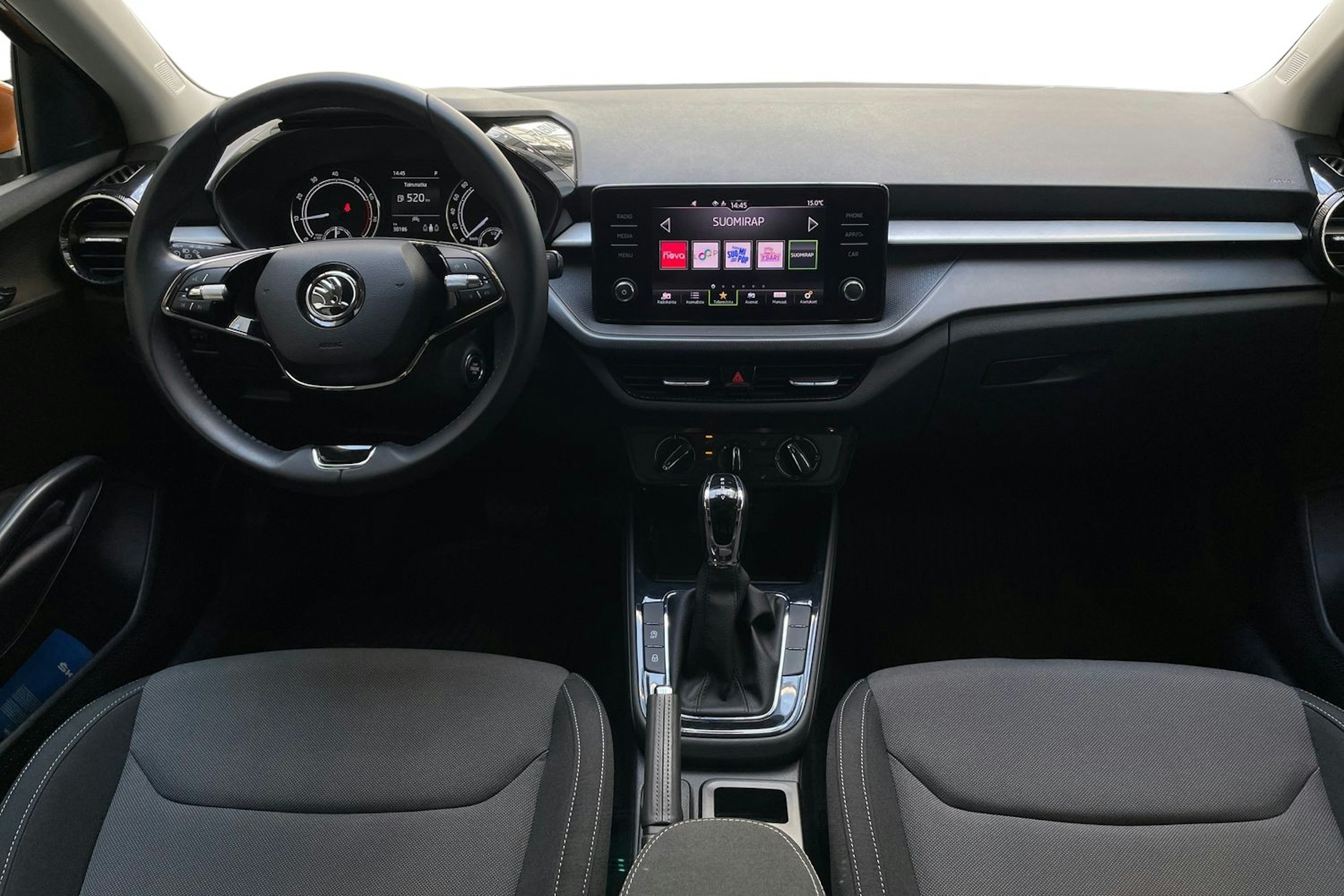oranssi Skoda Fabia 2023 kuva 9.