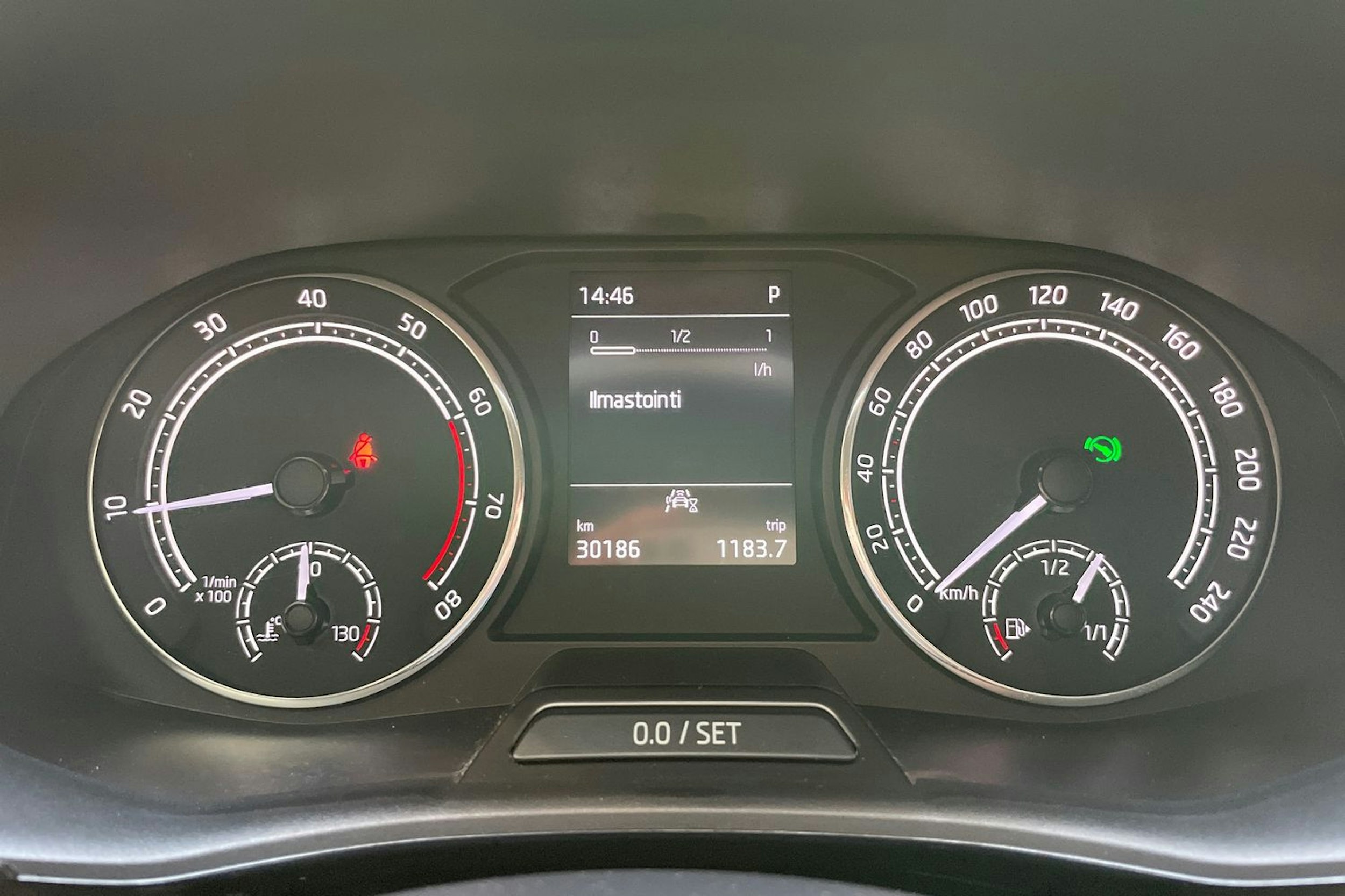 oranssi Skoda Fabia 2023 kuva 14.