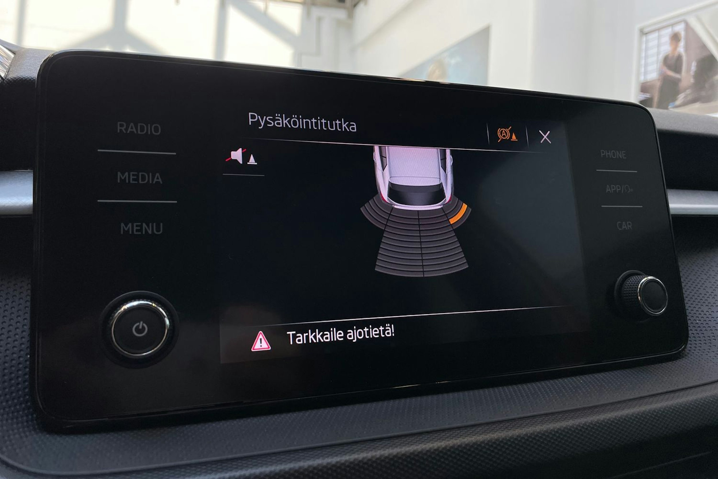 oranssi Skoda Fabia 2023 kuva 19.
