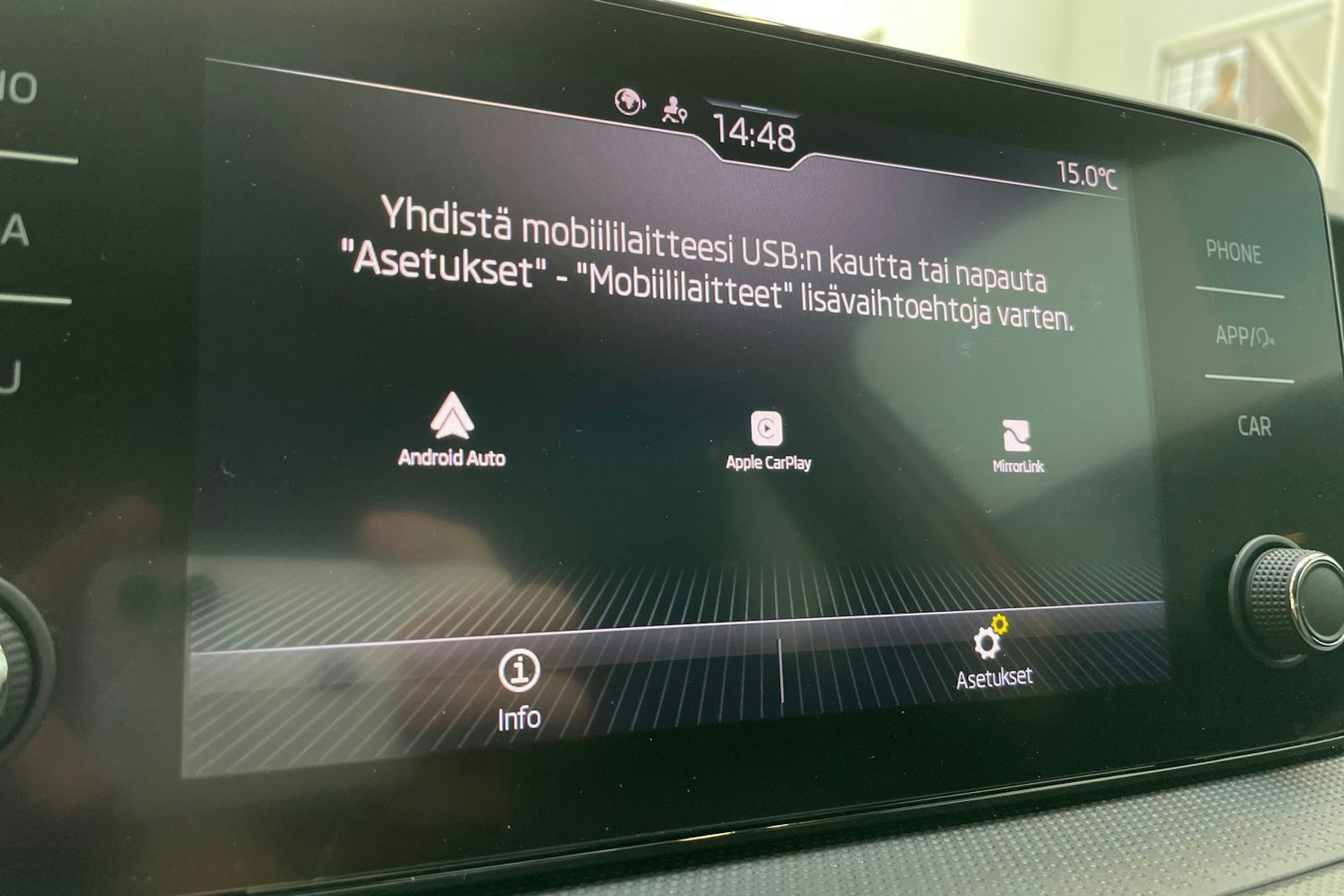 oranssi Skoda Fabia 2023 kuva 21.
