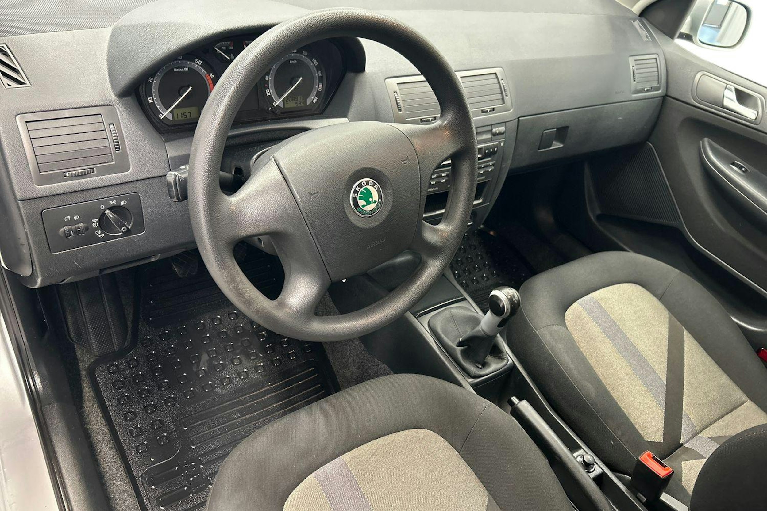 harmaa Skoda Fabia Combi 2006 kuva 6.