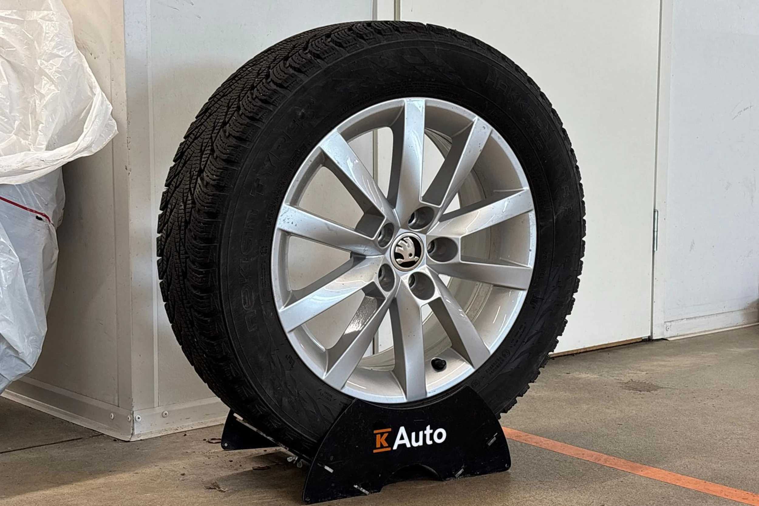 Musta Skoda Kamiq 2020 kuva 10.