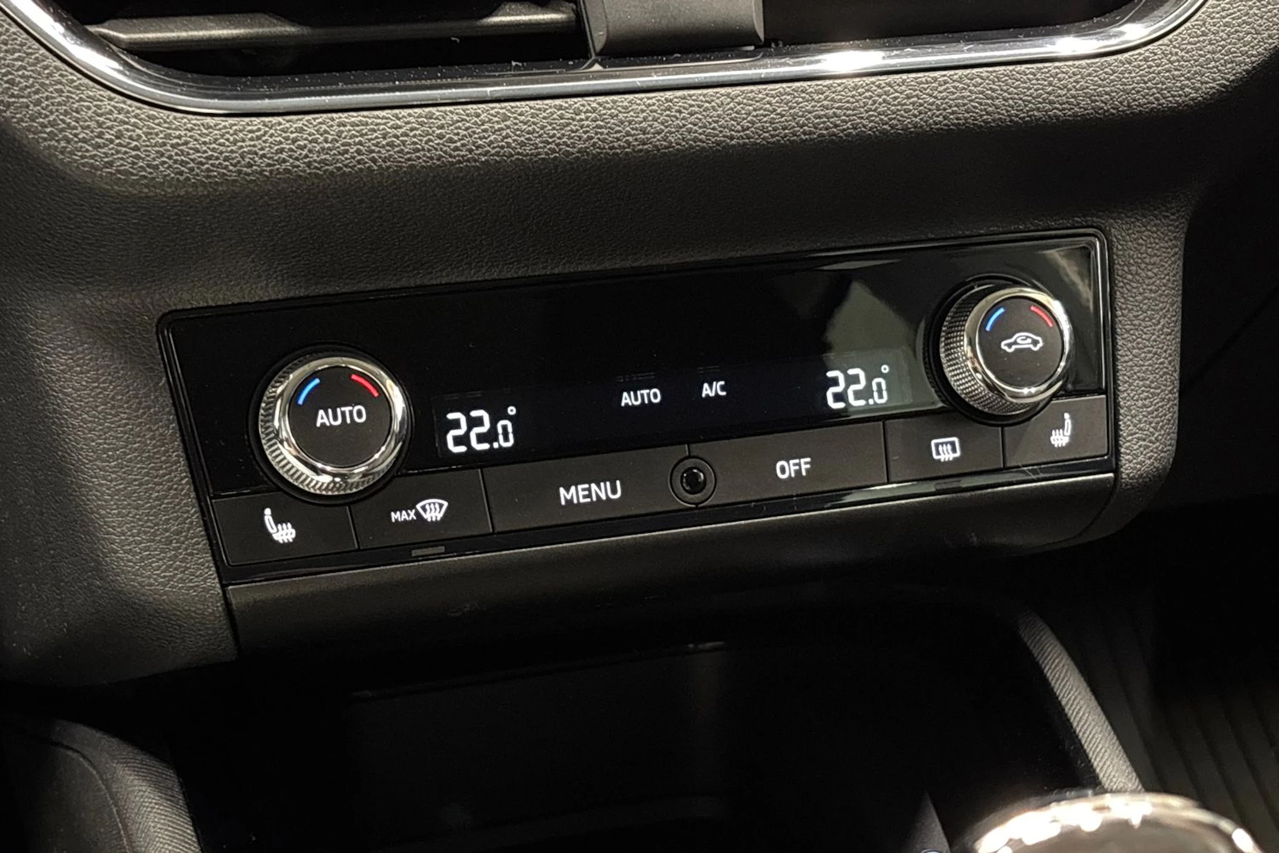 Musta Skoda Kamiq 2020 kuva 25.