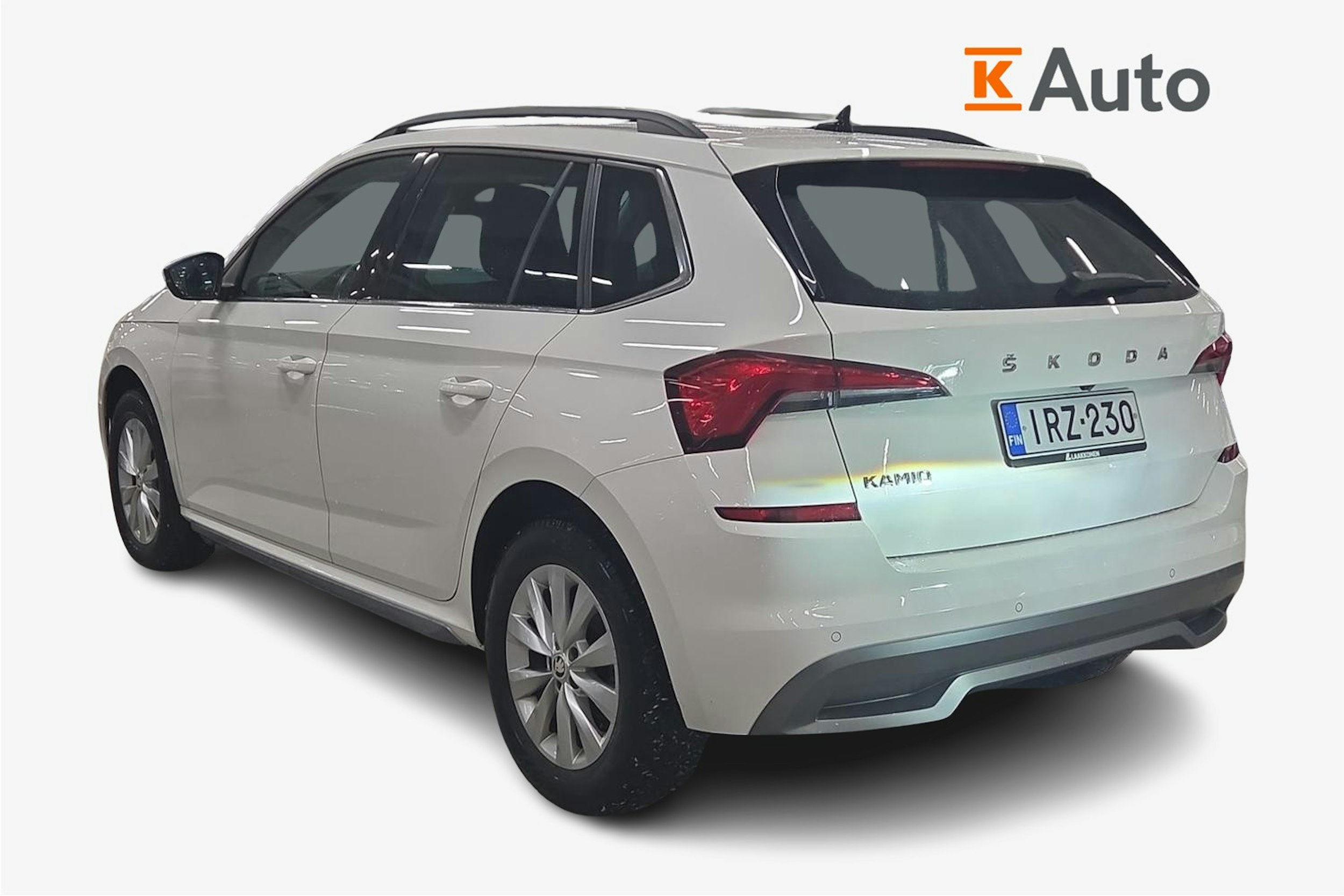 valkoinen Skoda Kamiq 2020 kuva 2.