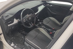 valkoinen Skoda Kamiq 2020 kuva 3.