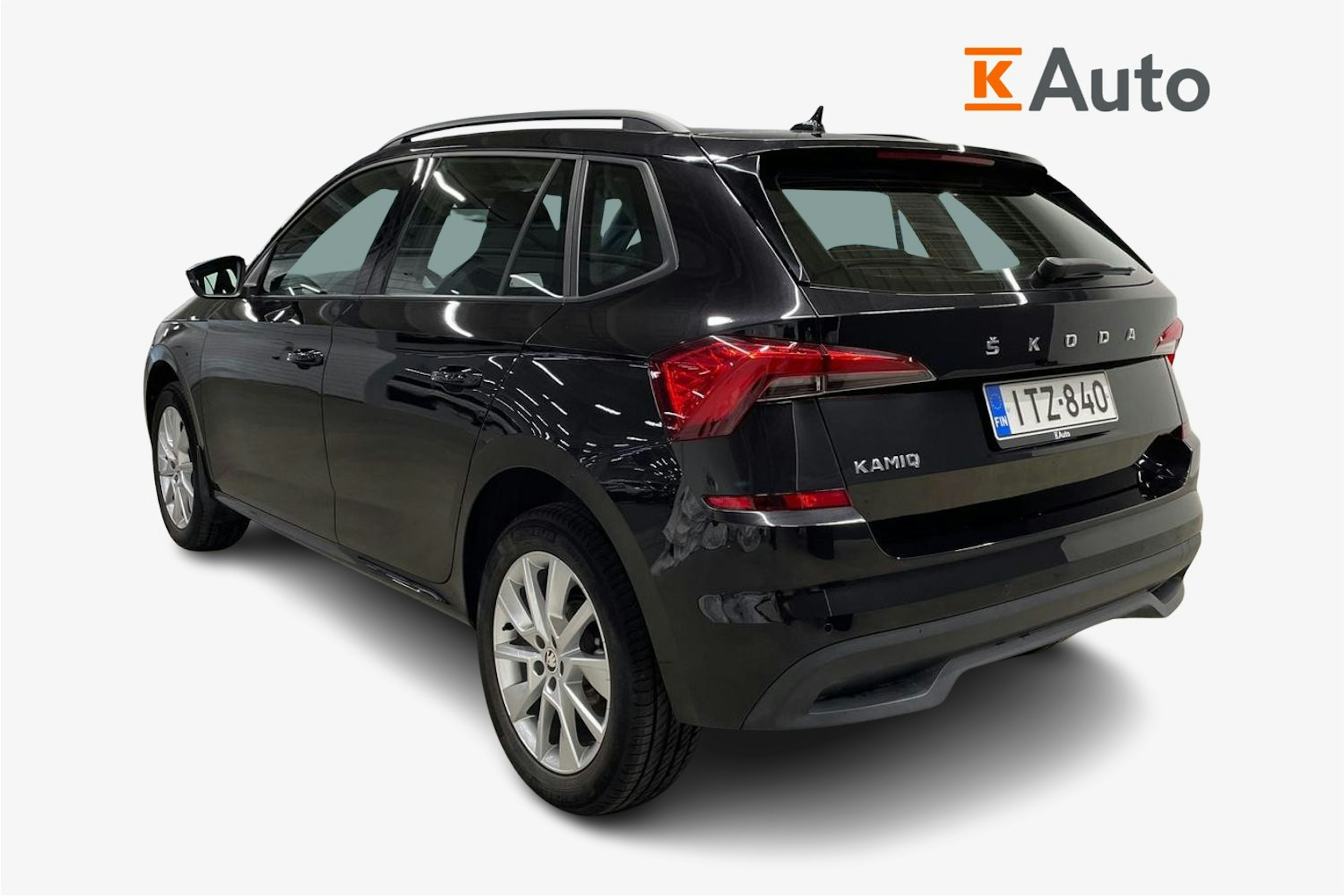 musta Skoda Kamiq 2020 kuva 2.