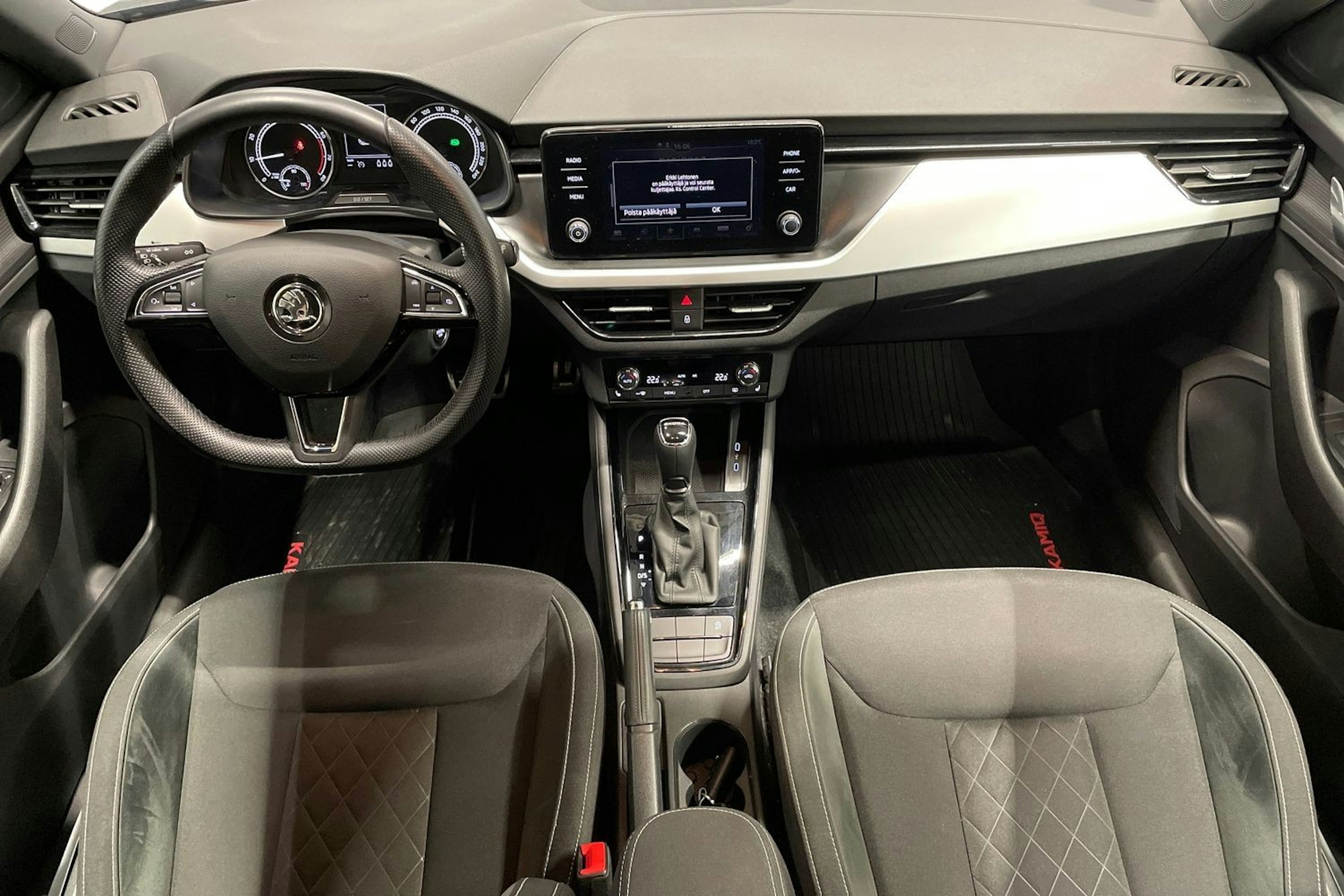 musta Skoda Kamiq 2020 kuva 9.