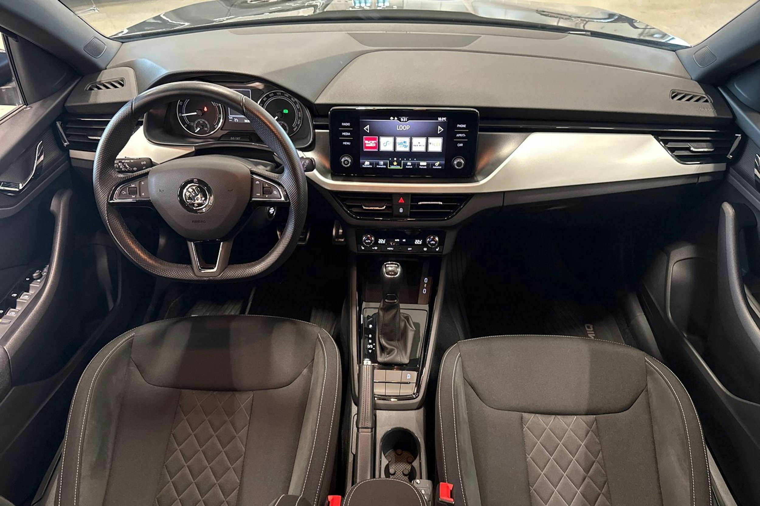 musta Skoda Kamiq 2020 kuva 9.