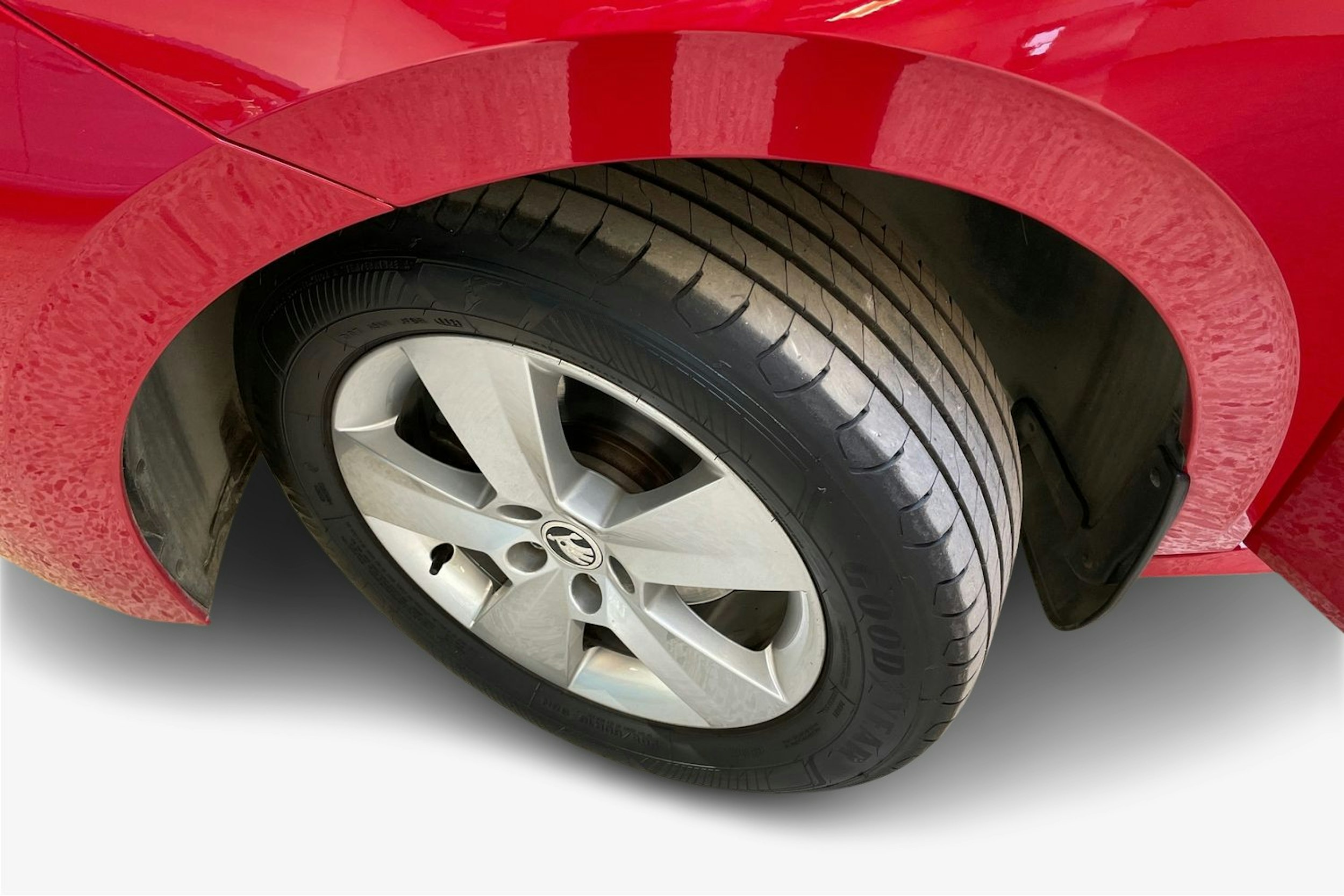 punainen Skoda Kamiq 2020 kuva 9.