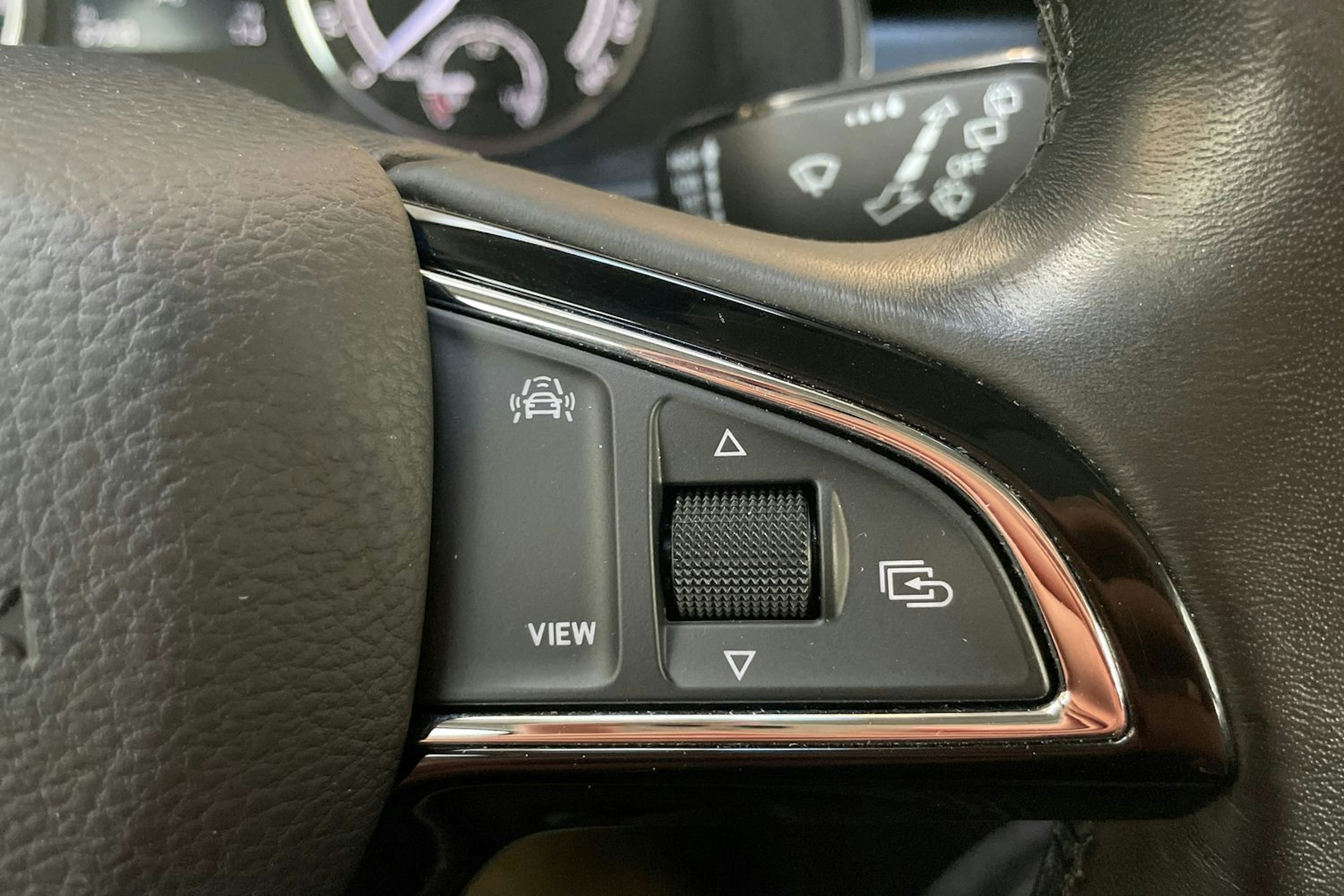 punainen Skoda Kamiq 2020 kuva 13.