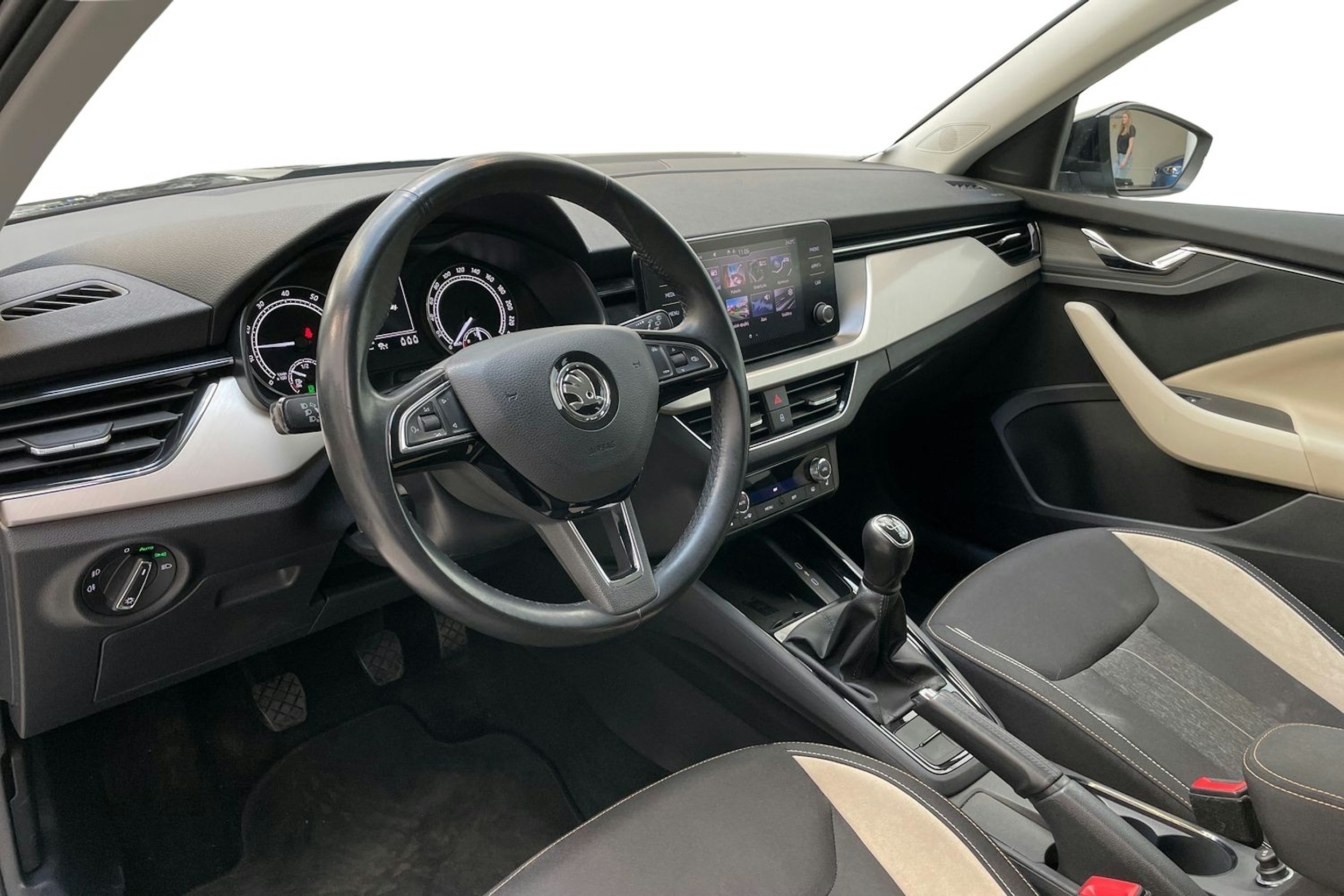 musta Skoda Kamiq 2020 kuva 7.
