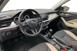 musta Skoda Kamiq 2020 kuva 7.