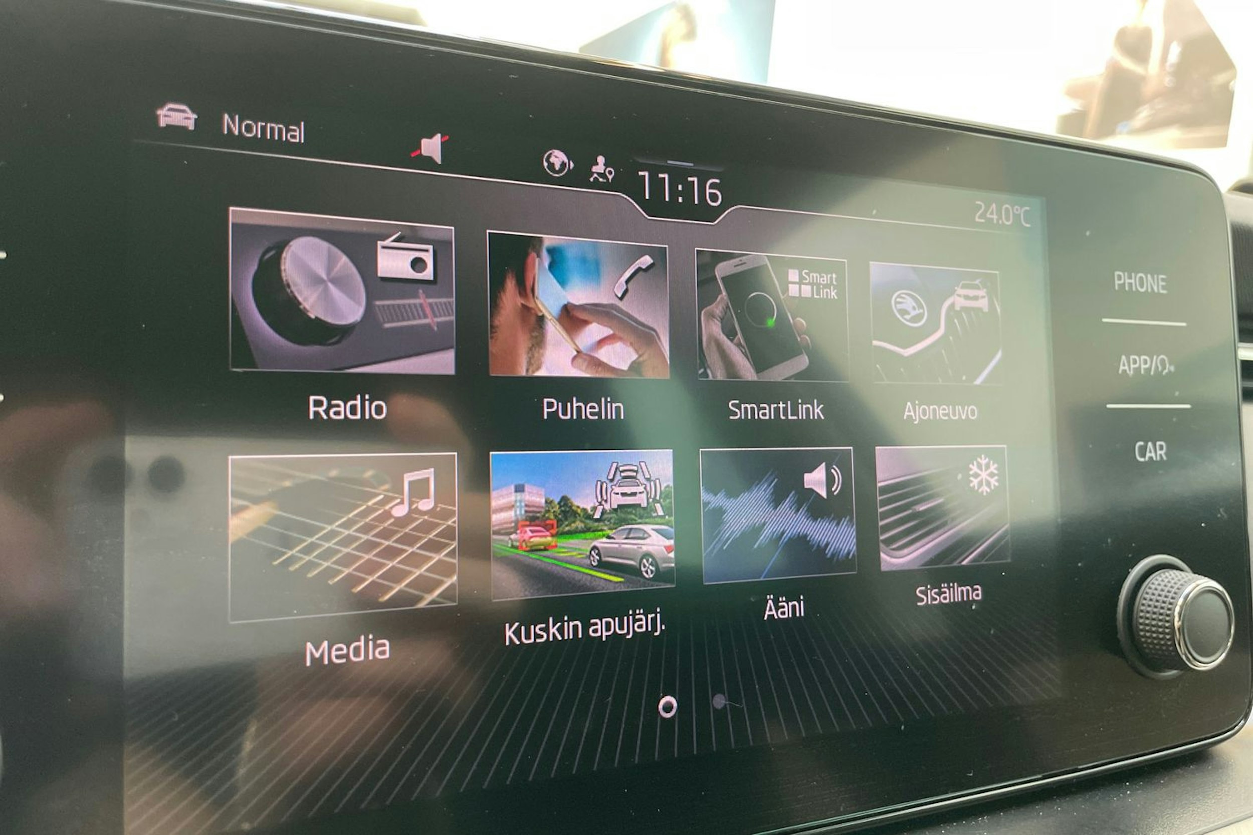 musta Skoda Kamiq 2020 kuva 22.