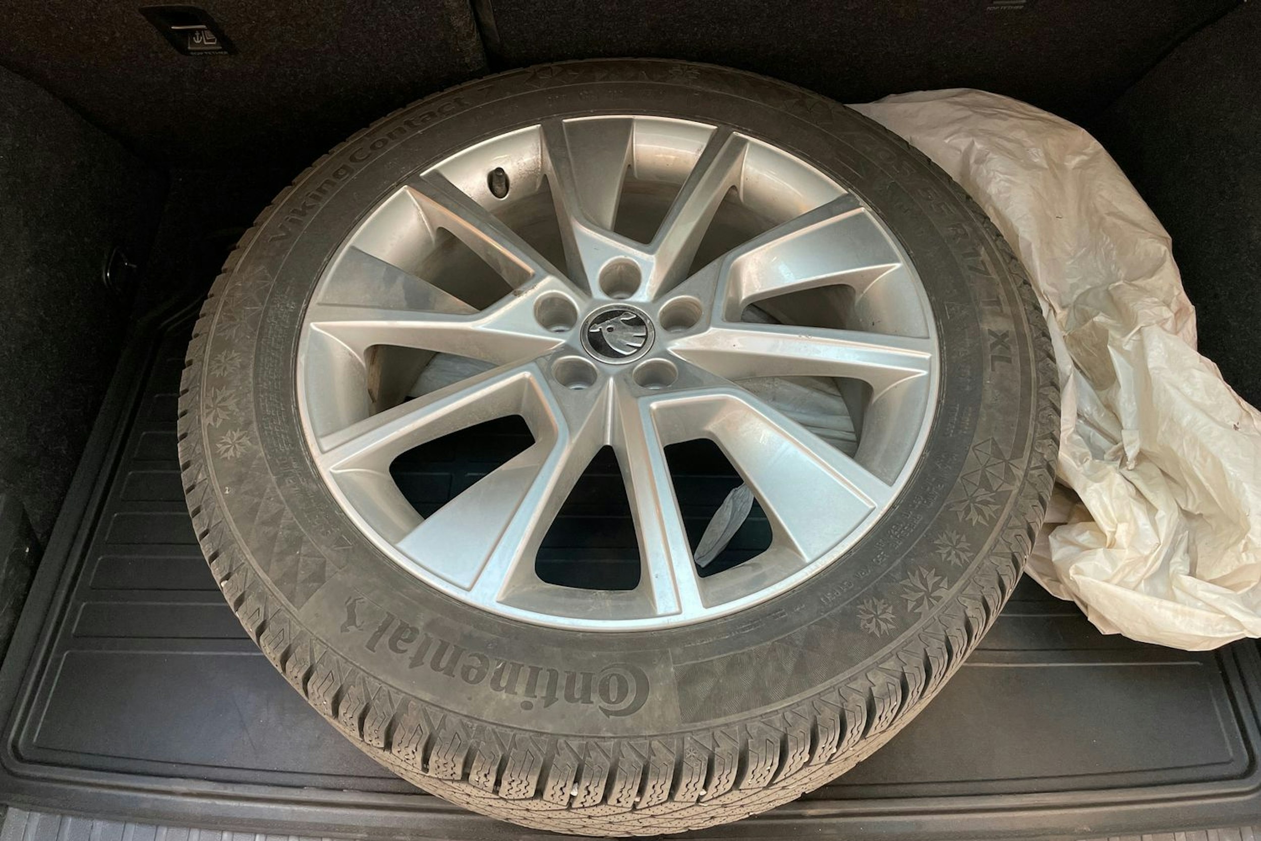 musta Skoda Kamiq 2020 kuva 30.