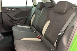 vihreä Skoda Kamiq 2020 kuva 8.