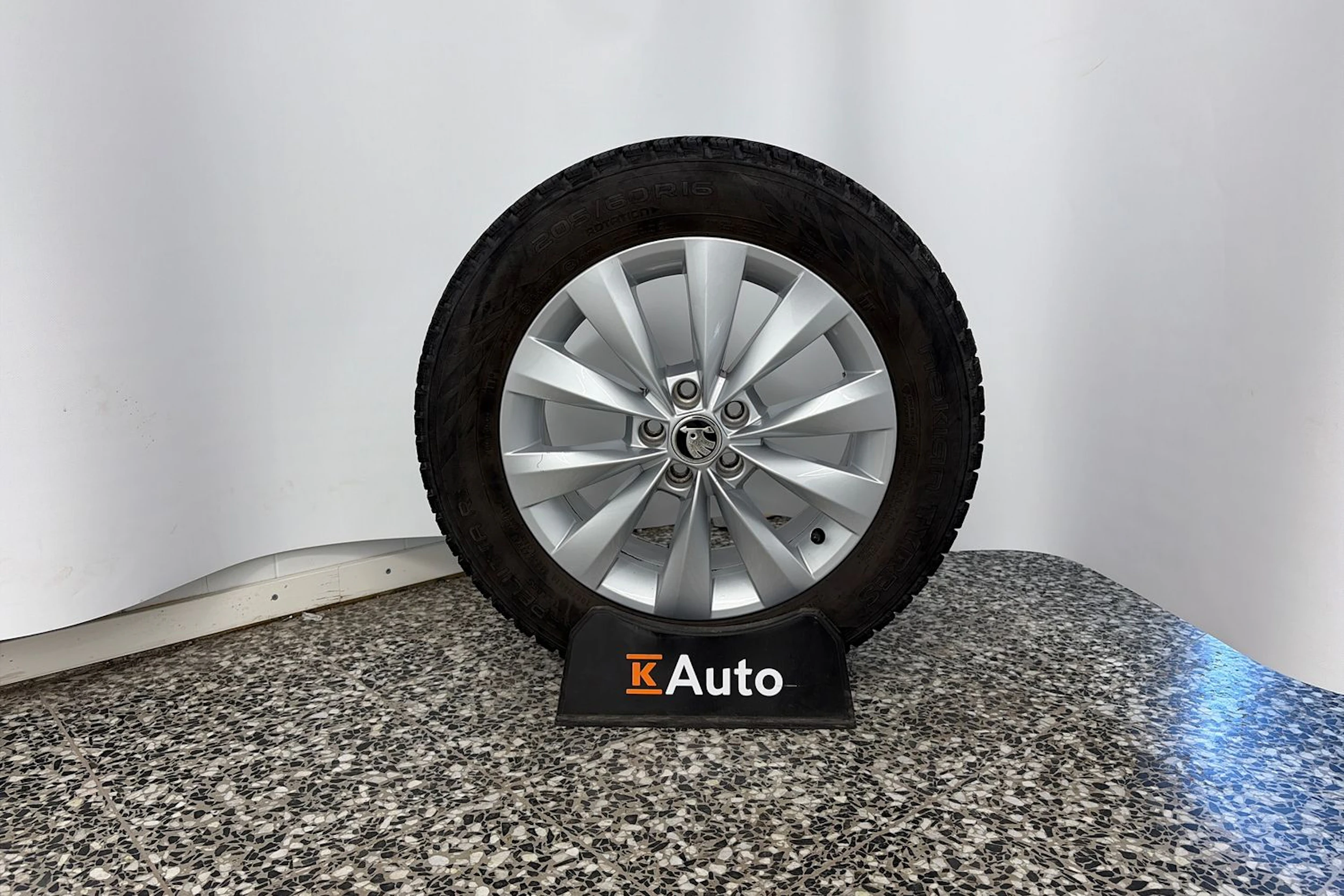 vihreä Skoda Kamiq 2020 kuva 10.
