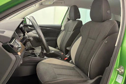 vihreä Skoda Kamiq 2020 kuva 13.