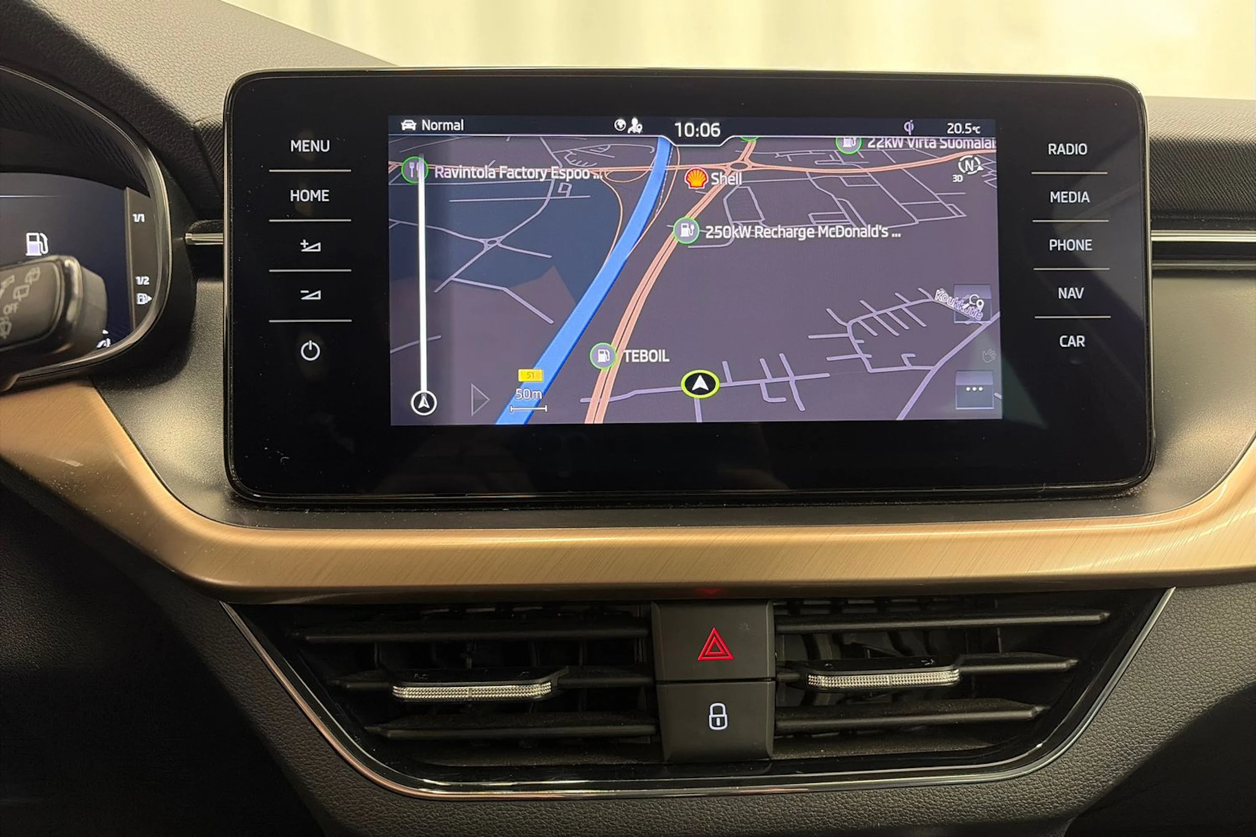vihreä Skoda Kamiq 2020 kuva 18.