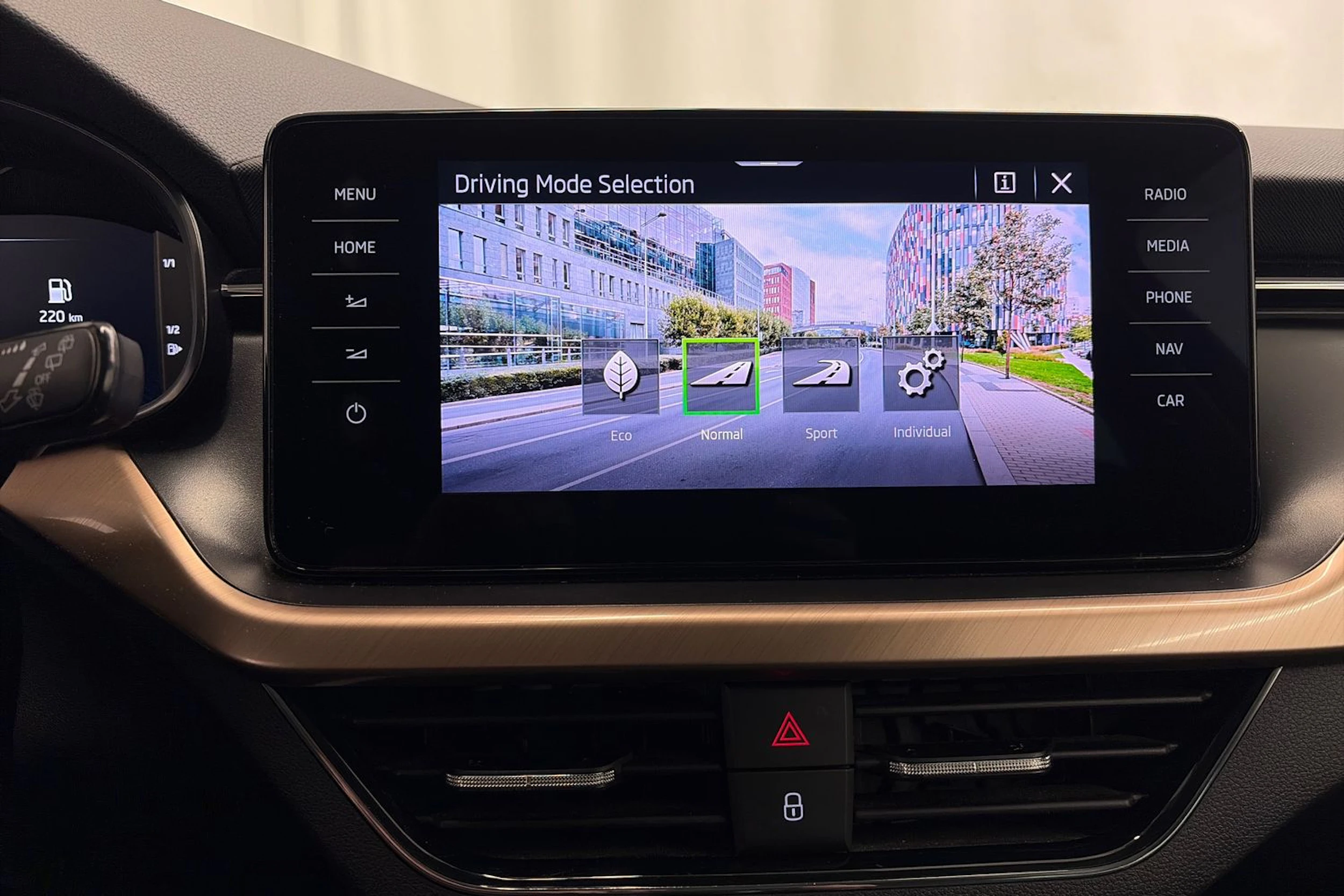vihreä Skoda Kamiq 2020 kuva 24.
