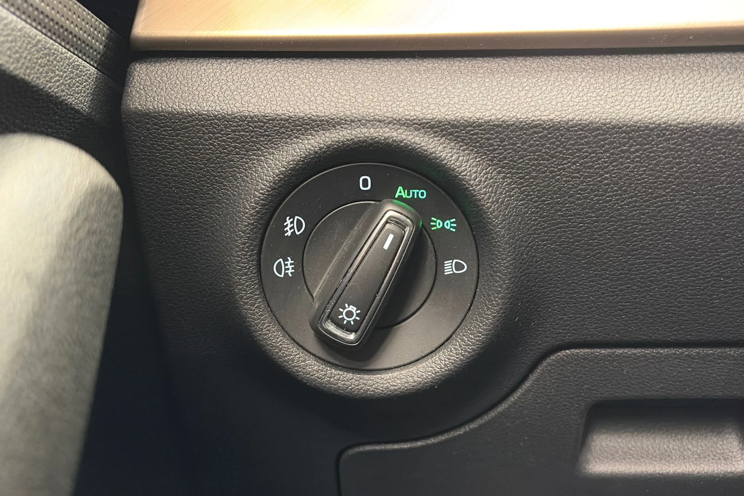 vihreä Skoda Kamiq 2020 kuva 27.