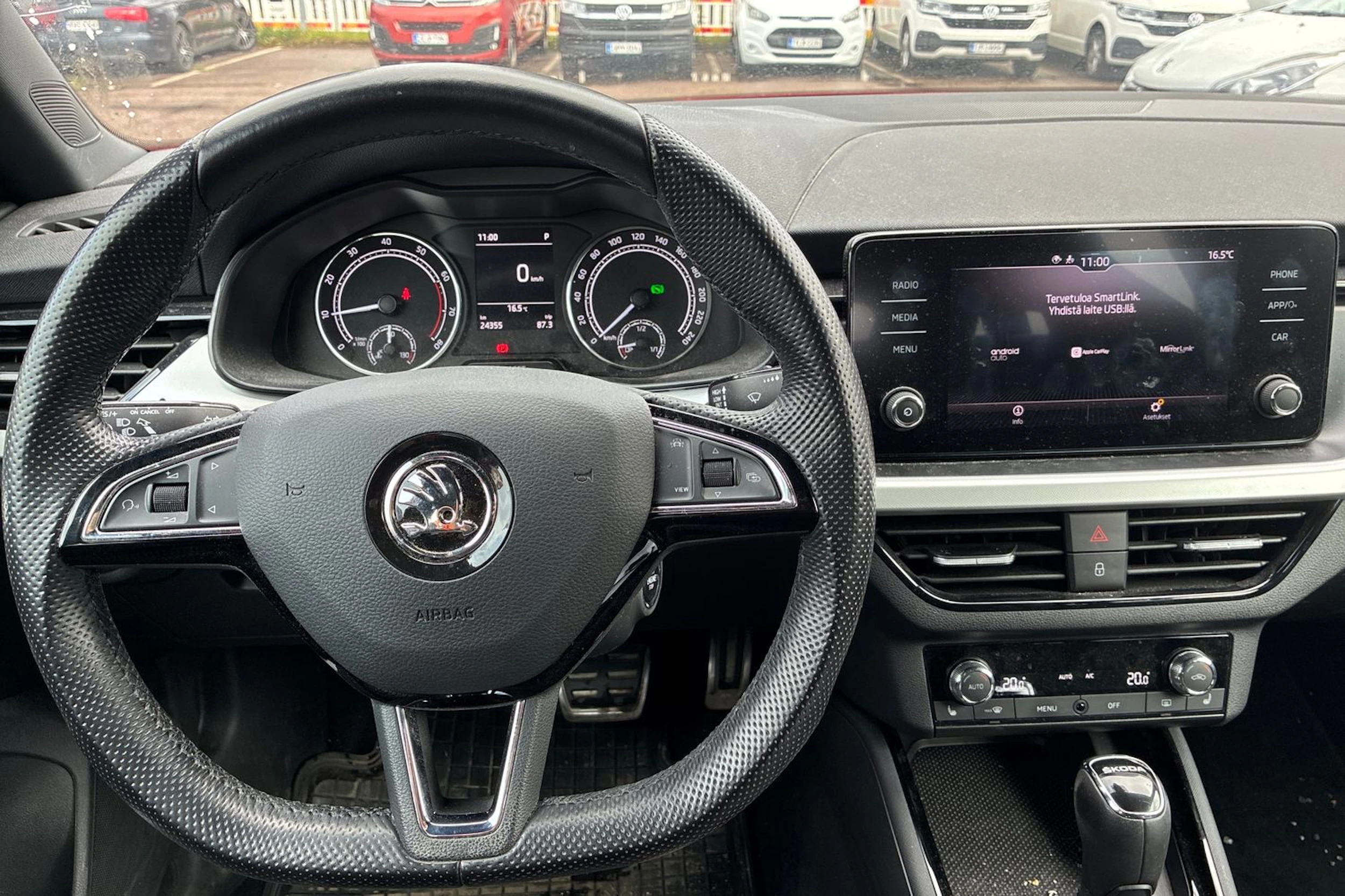 punainen Skoda Kamiq 2020 kuva 5.