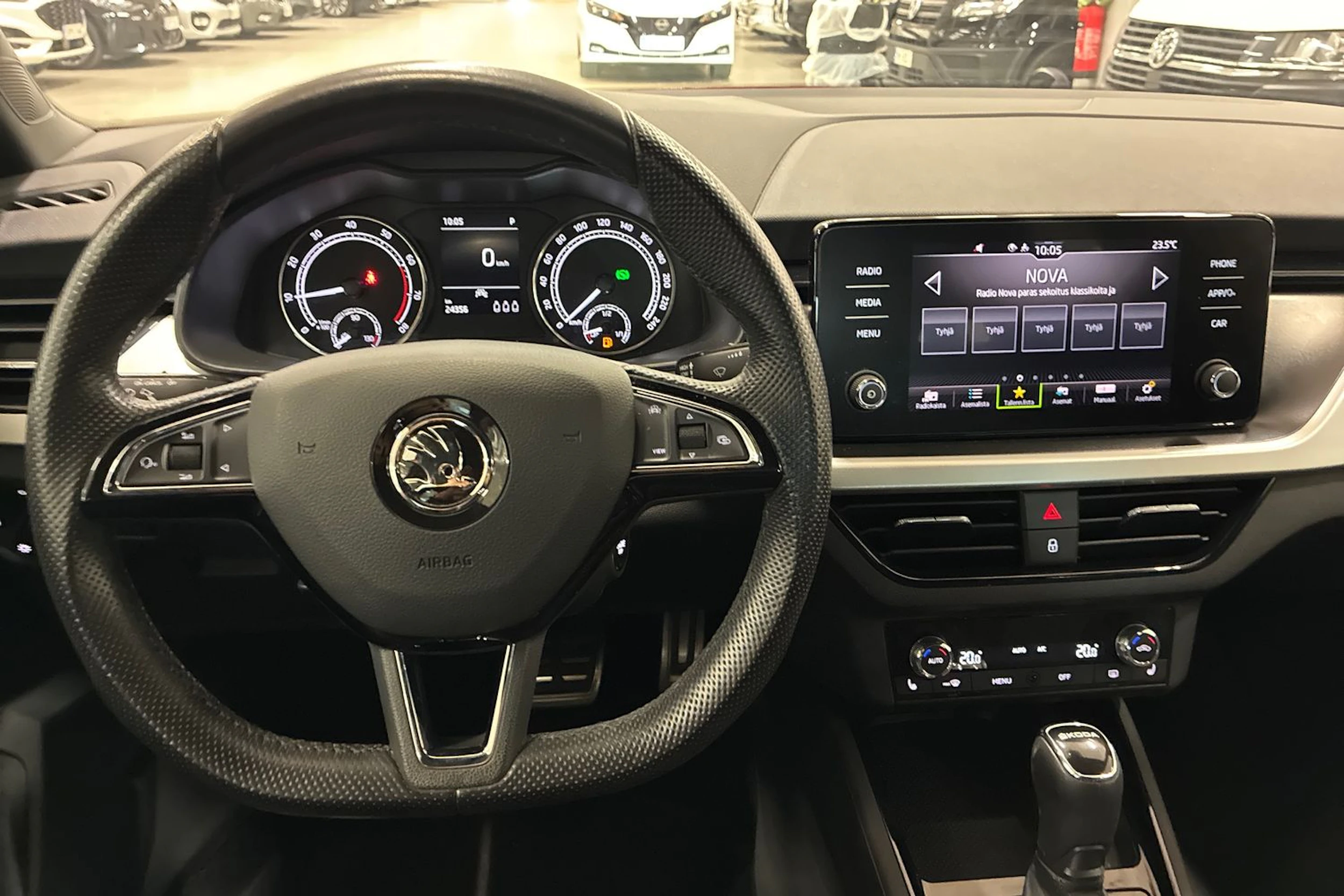 punainen Skoda Kamiq 2020 kuva 11.