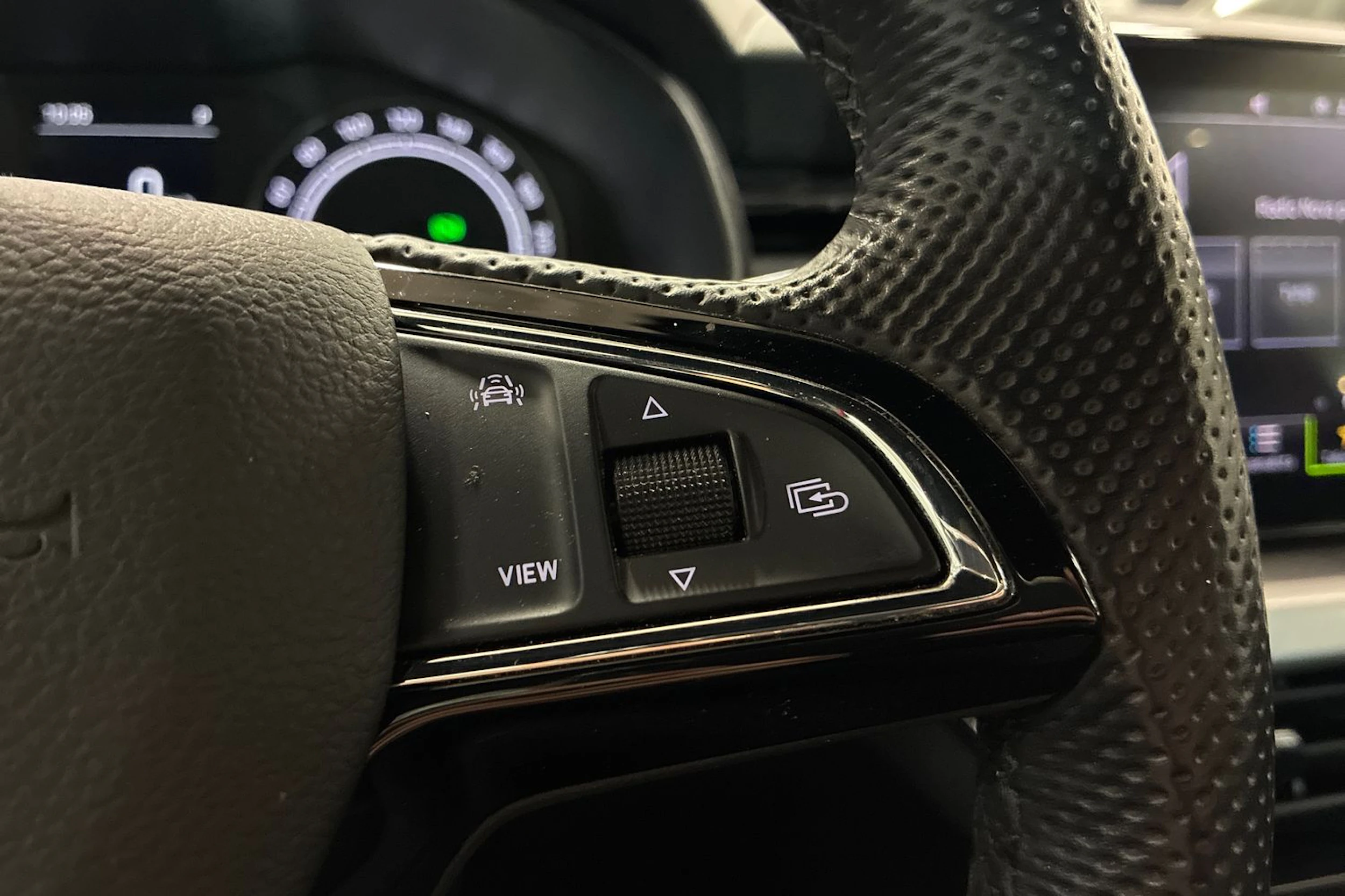 punainen Skoda Kamiq 2020 kuva 15.