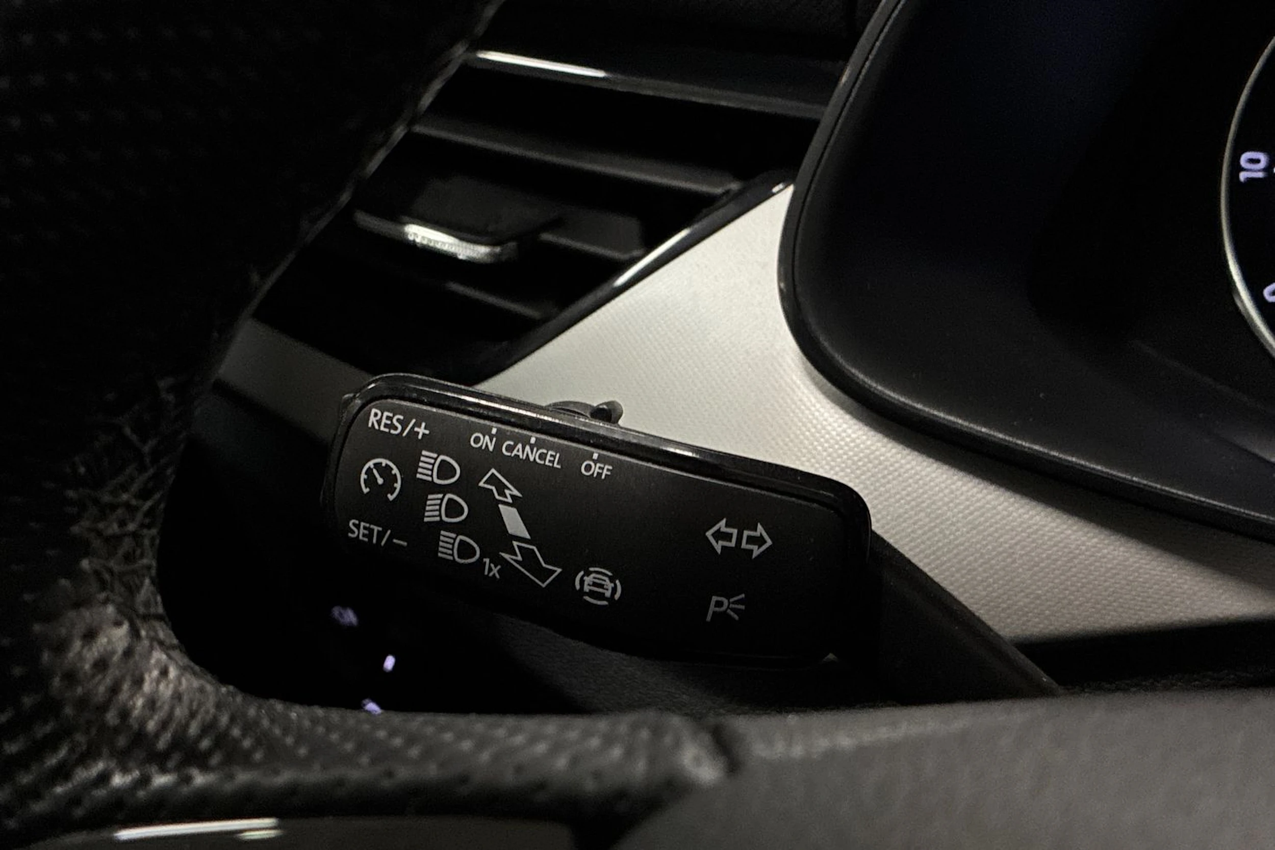 punainen Skoda Kamiq 2020 kuva 16.