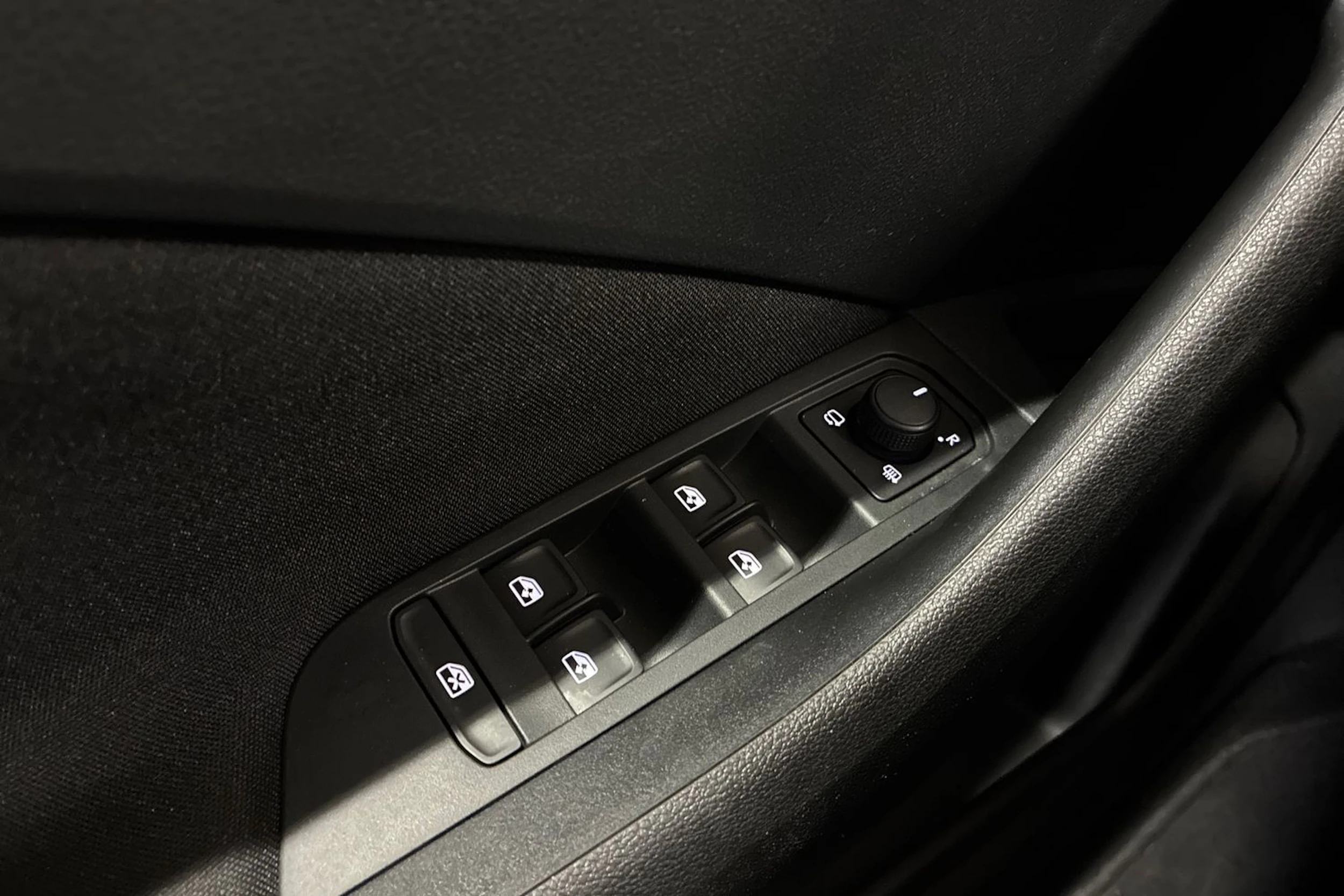 punainen Skoda Kamiq 2020 kuva 19.