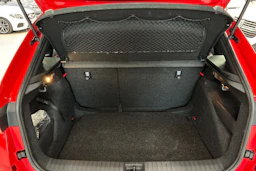 punainen Skoda Kamiq 2020 kuva 25.