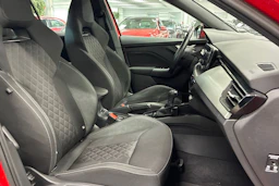 punainen Skoda Kamiq 2020 kuva 26.