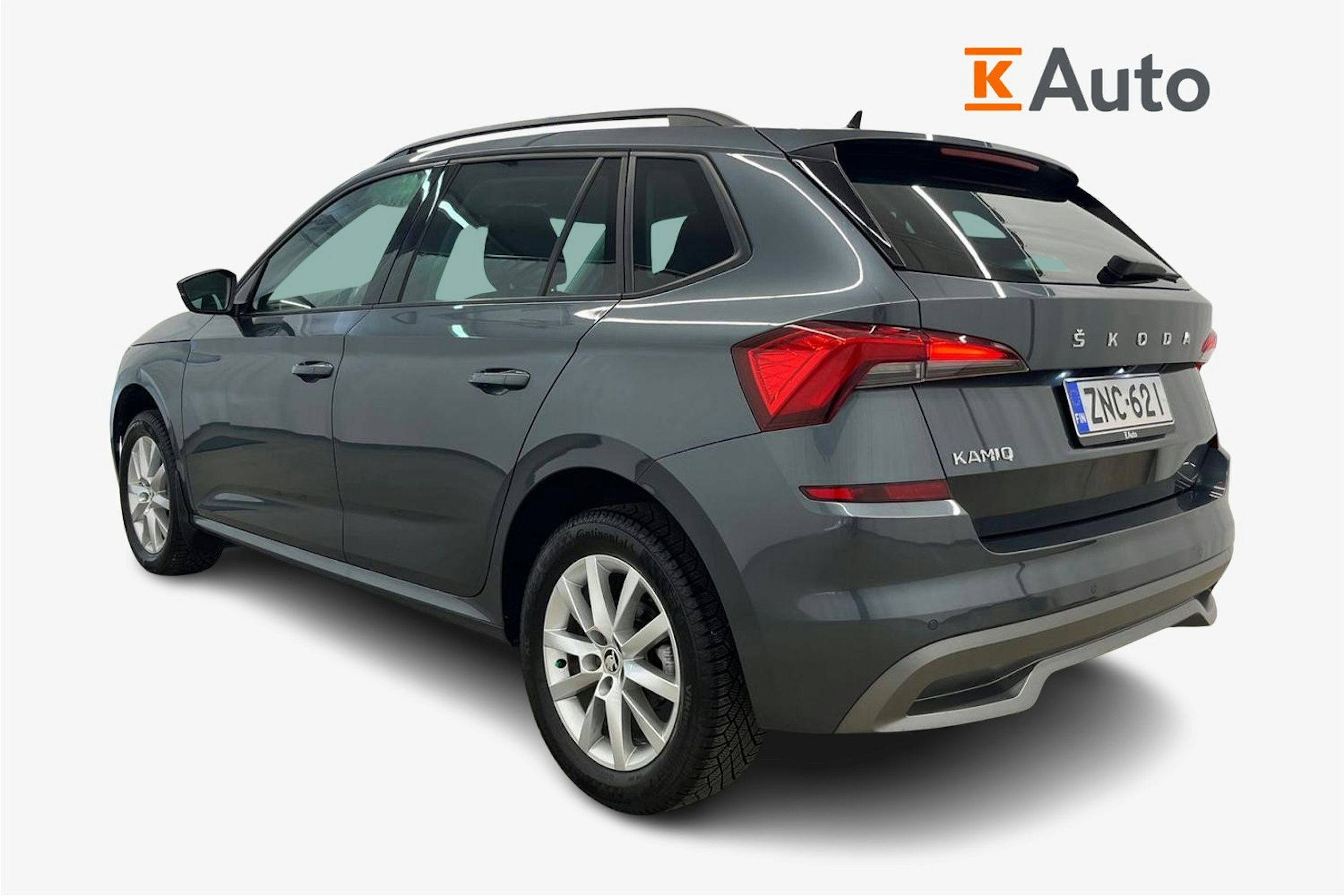 Harmaa Skoda Kamiq 2020 kuva 2.