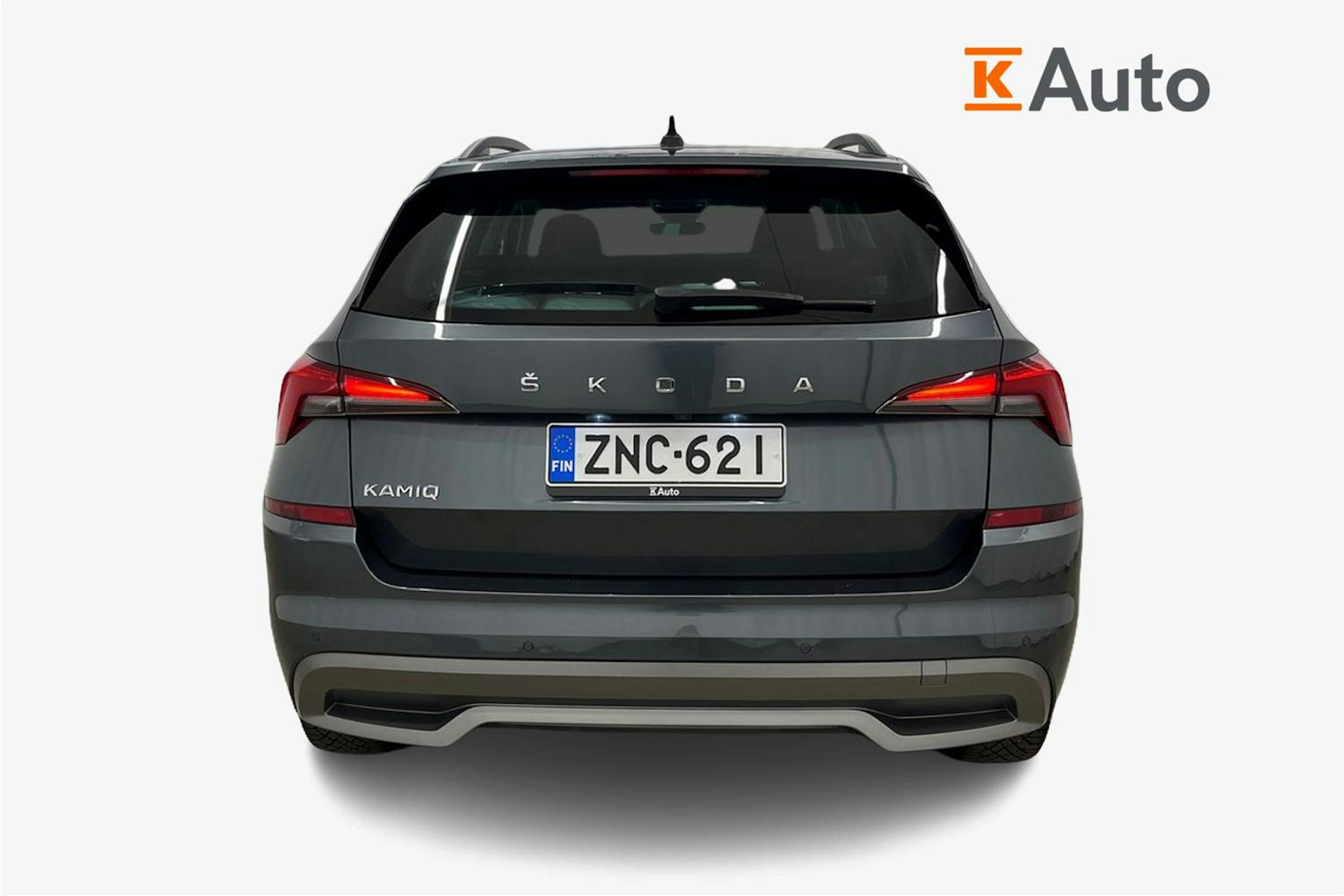 Harmaa Skoda Kamiq 2020 kuva 3.