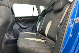 sininen Skoda Kamiq 2020 kuva 10.