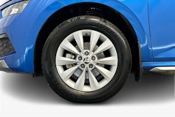 sininen Skoda Kamiq 2020 kuva 11.