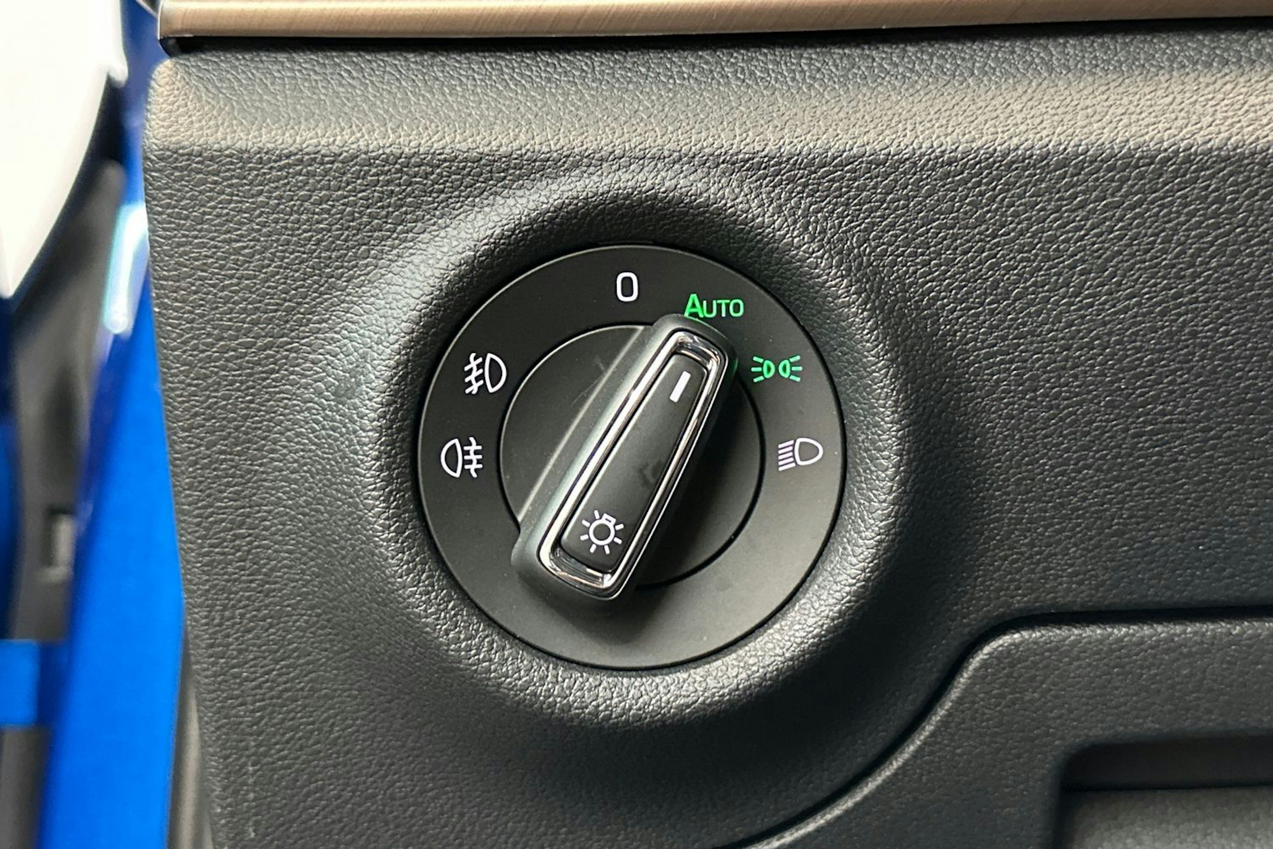 sininen Skoda Kamiq 2020 kuva 21.